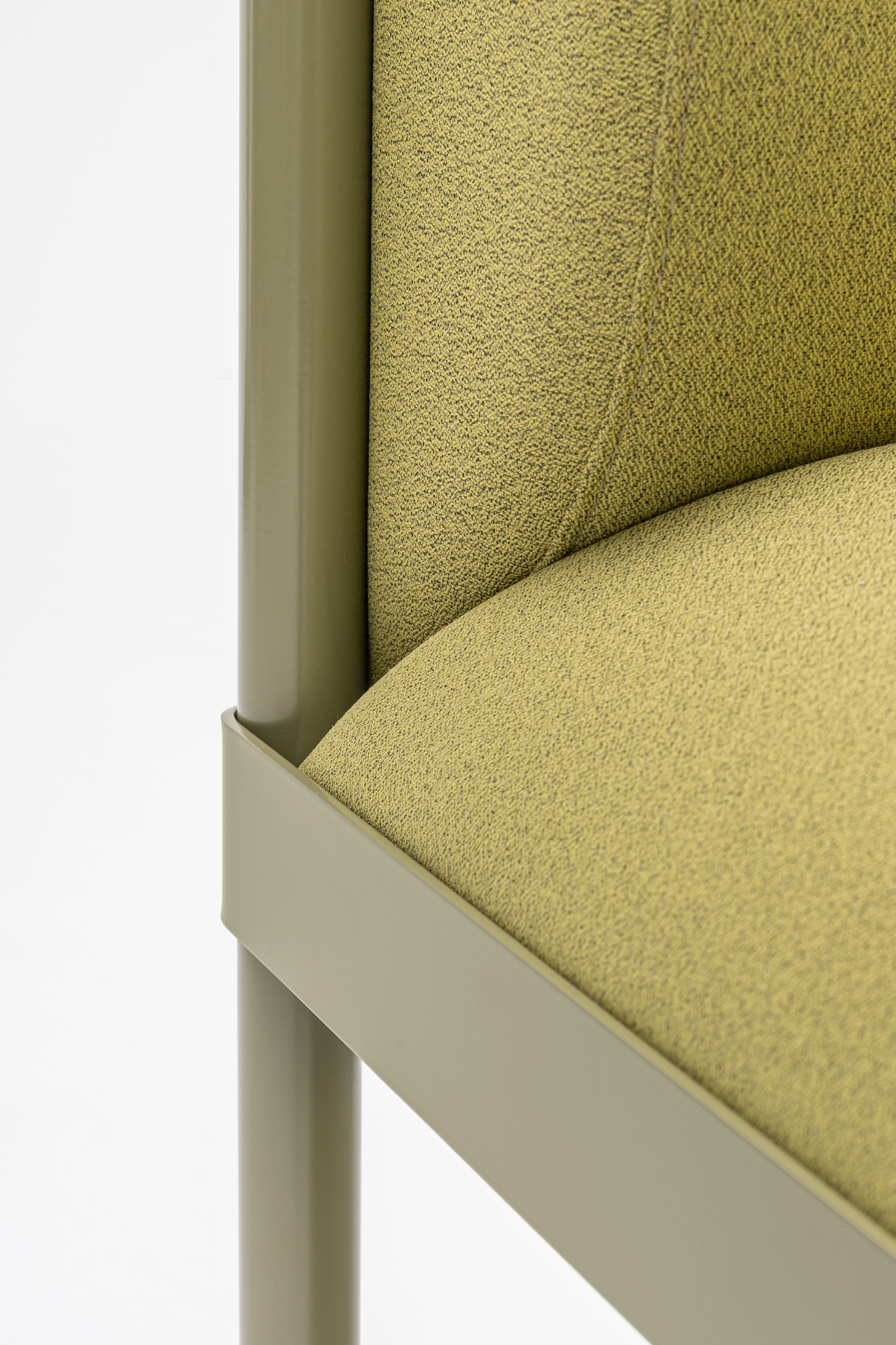 2-Sitzer-Sofa niedrig gepolsterte Stelzen