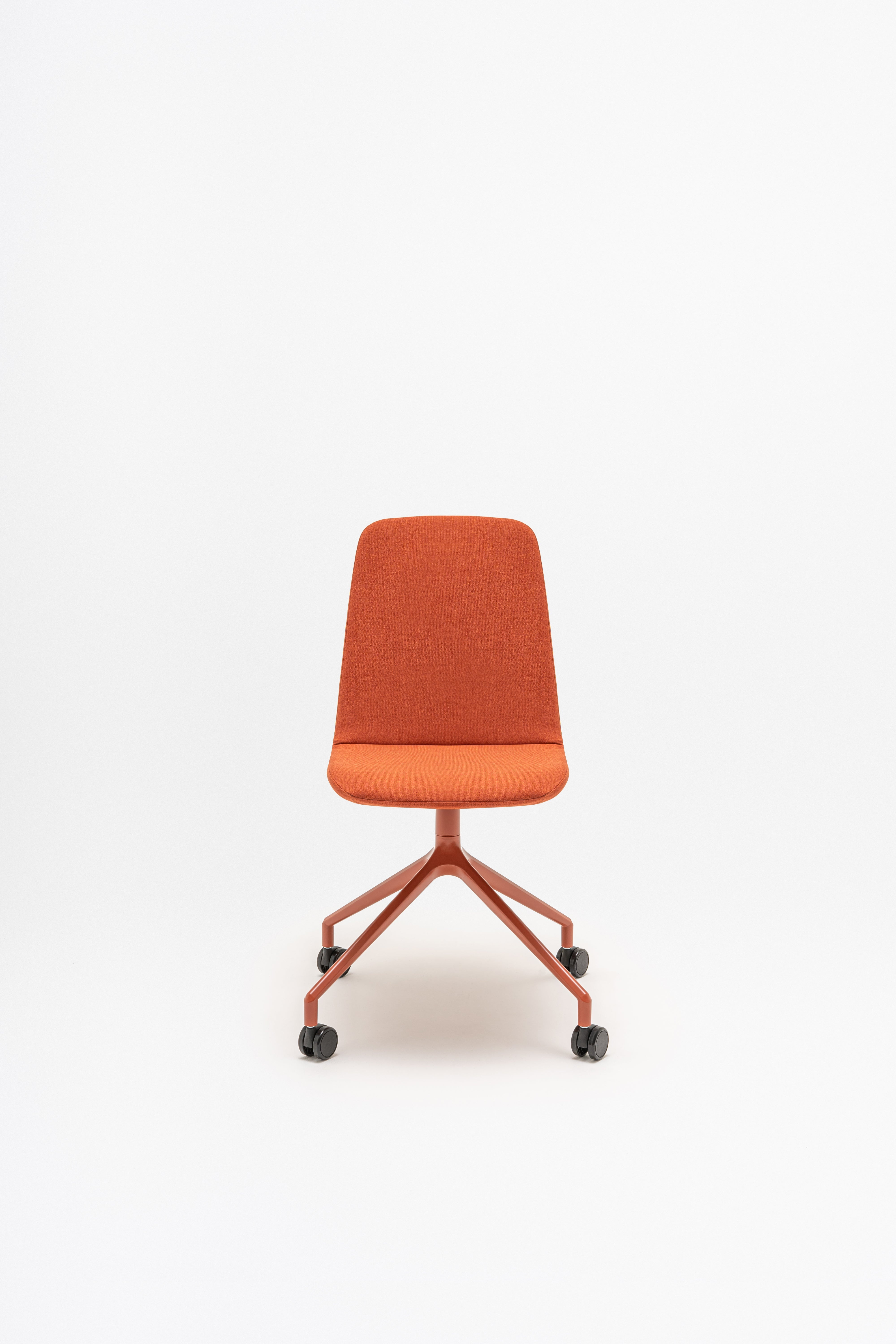 Ulti swivel chair aluminum base with wheels