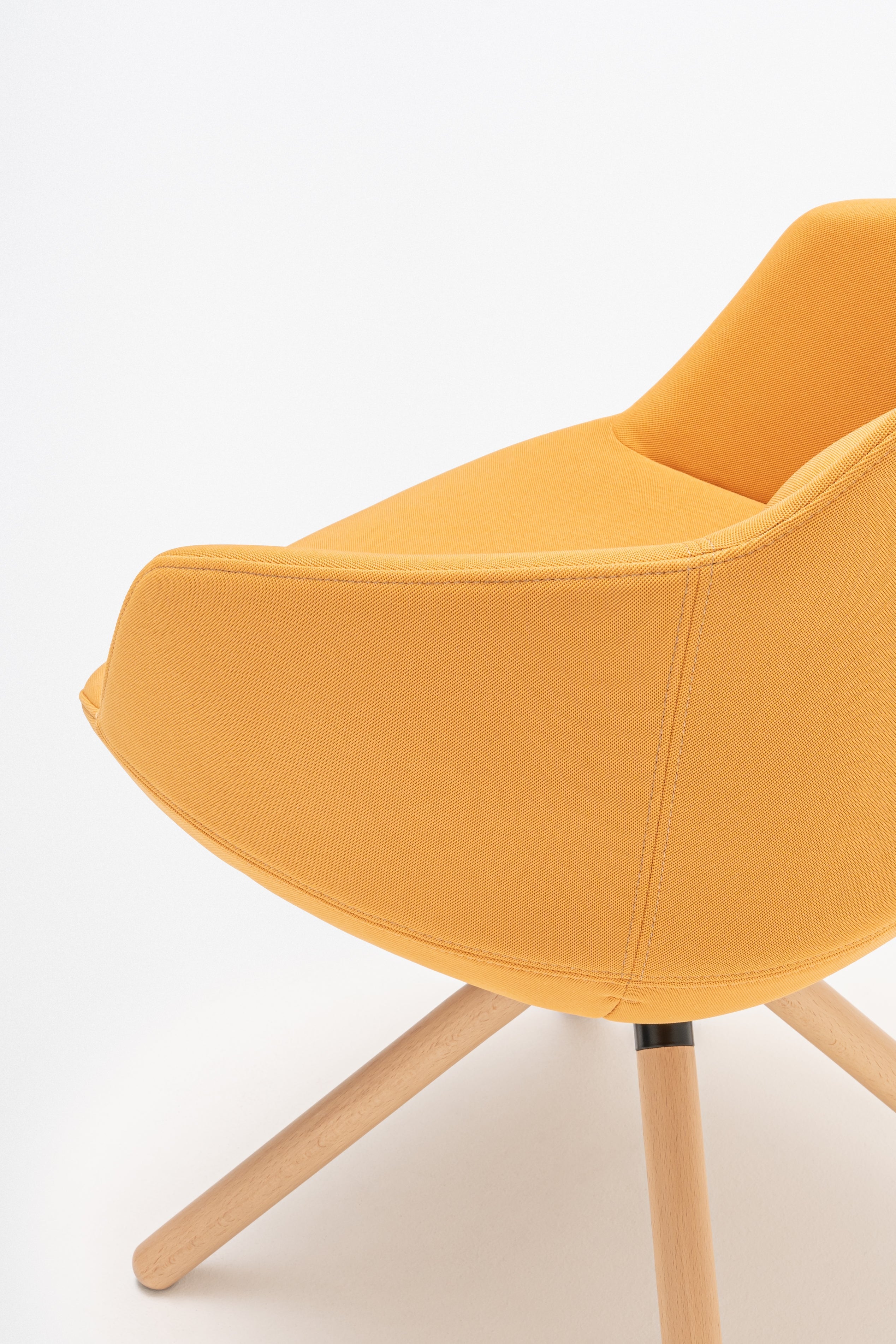 Office chair Ultra wooden base