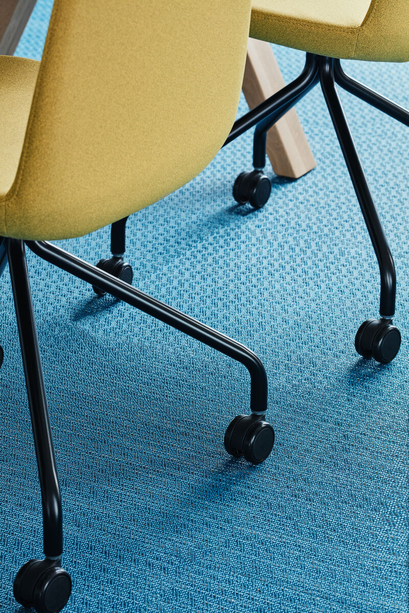 Office chair Ulti base of the cross with wheels