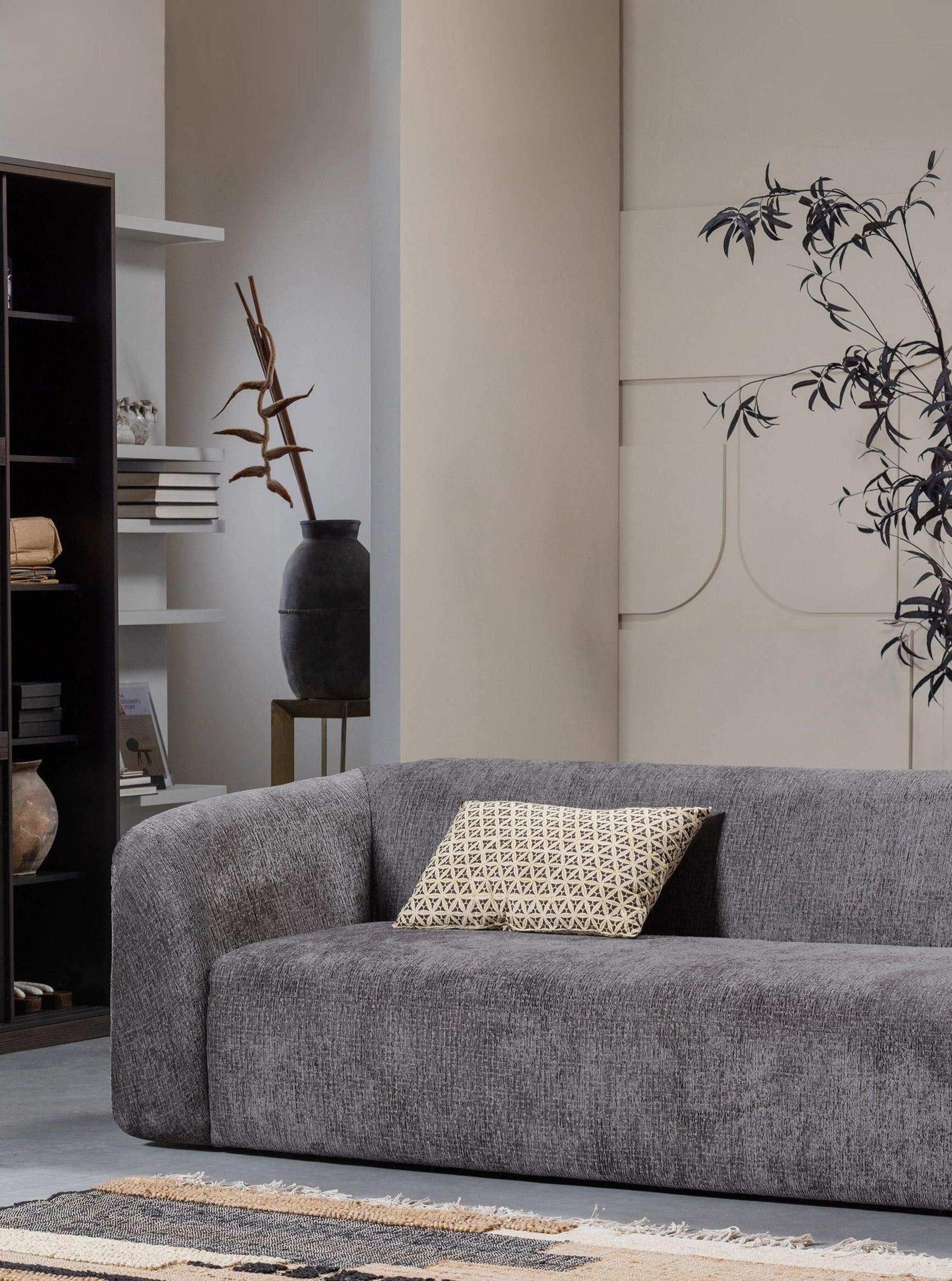 Sofa 3-osobowa aksamitna SLOPING ciemnoszary Be Pure Eye on Design