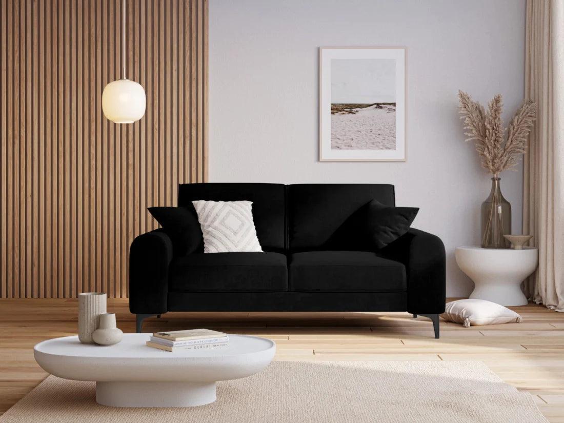 Sofa aksamitna 2-osobowa MADARA czarny z czarną podstawą Mazzini Sofas Eye on Design