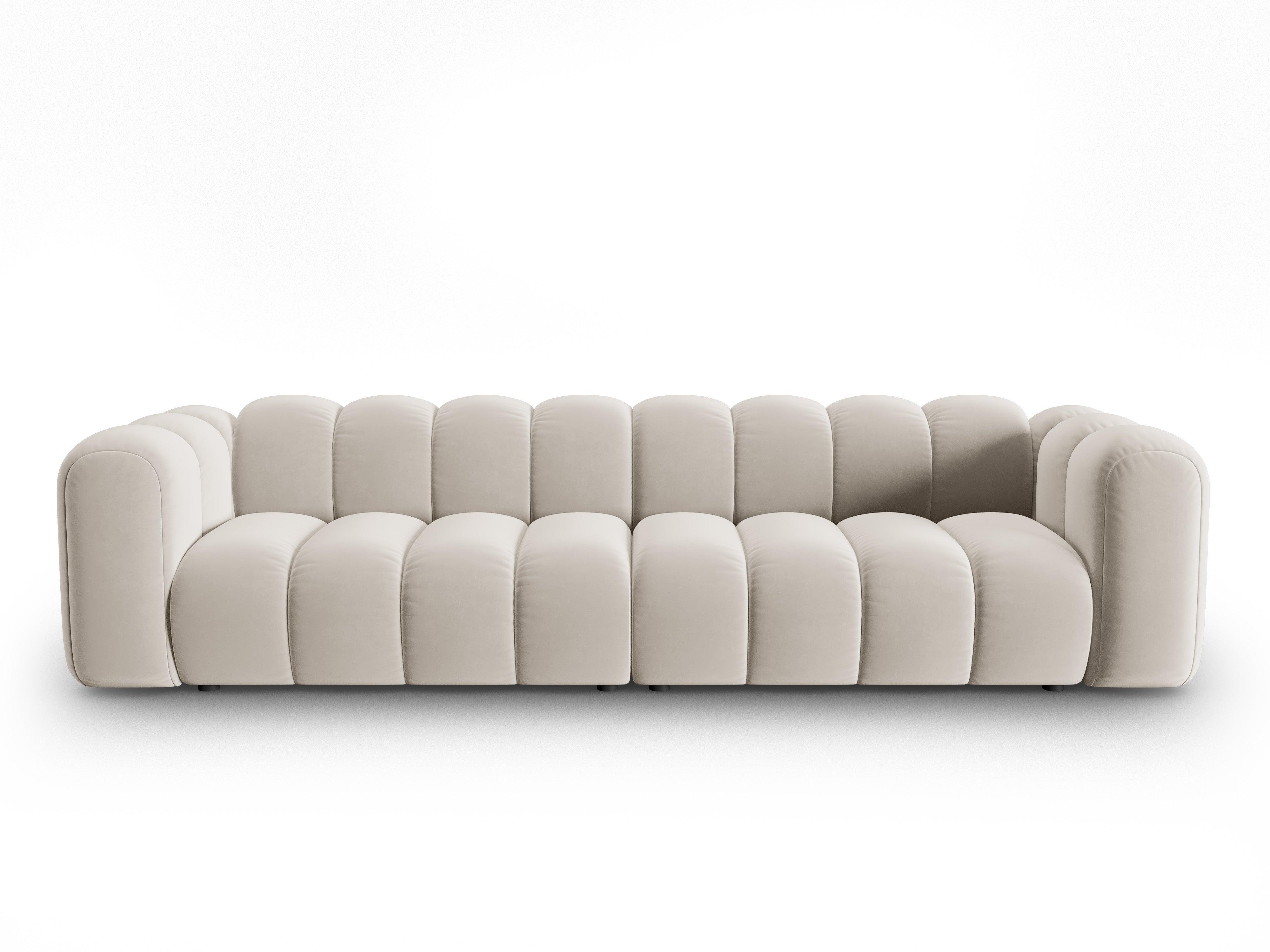 Sofa aksamitna 4-osobowa SKYLER beżowy Interieurs 86 Eye on Design