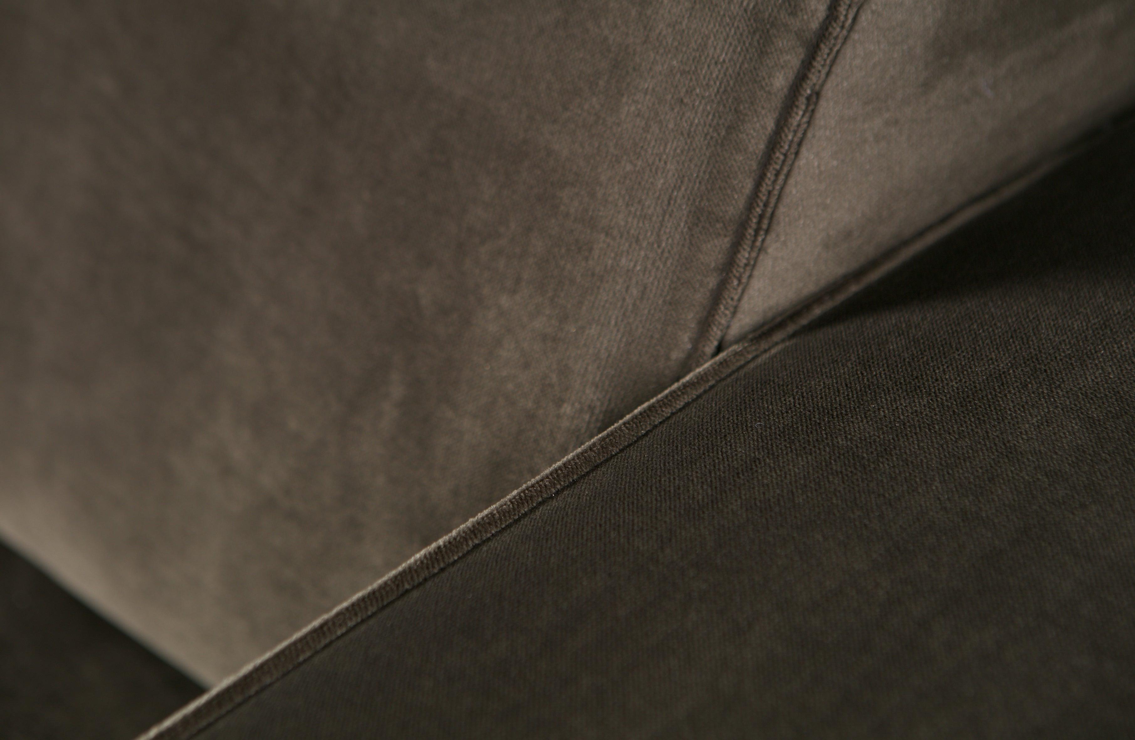 Sofa aksamitna 4-osobowa STATEMENT ciemnozielony Be Pure Eye on Design