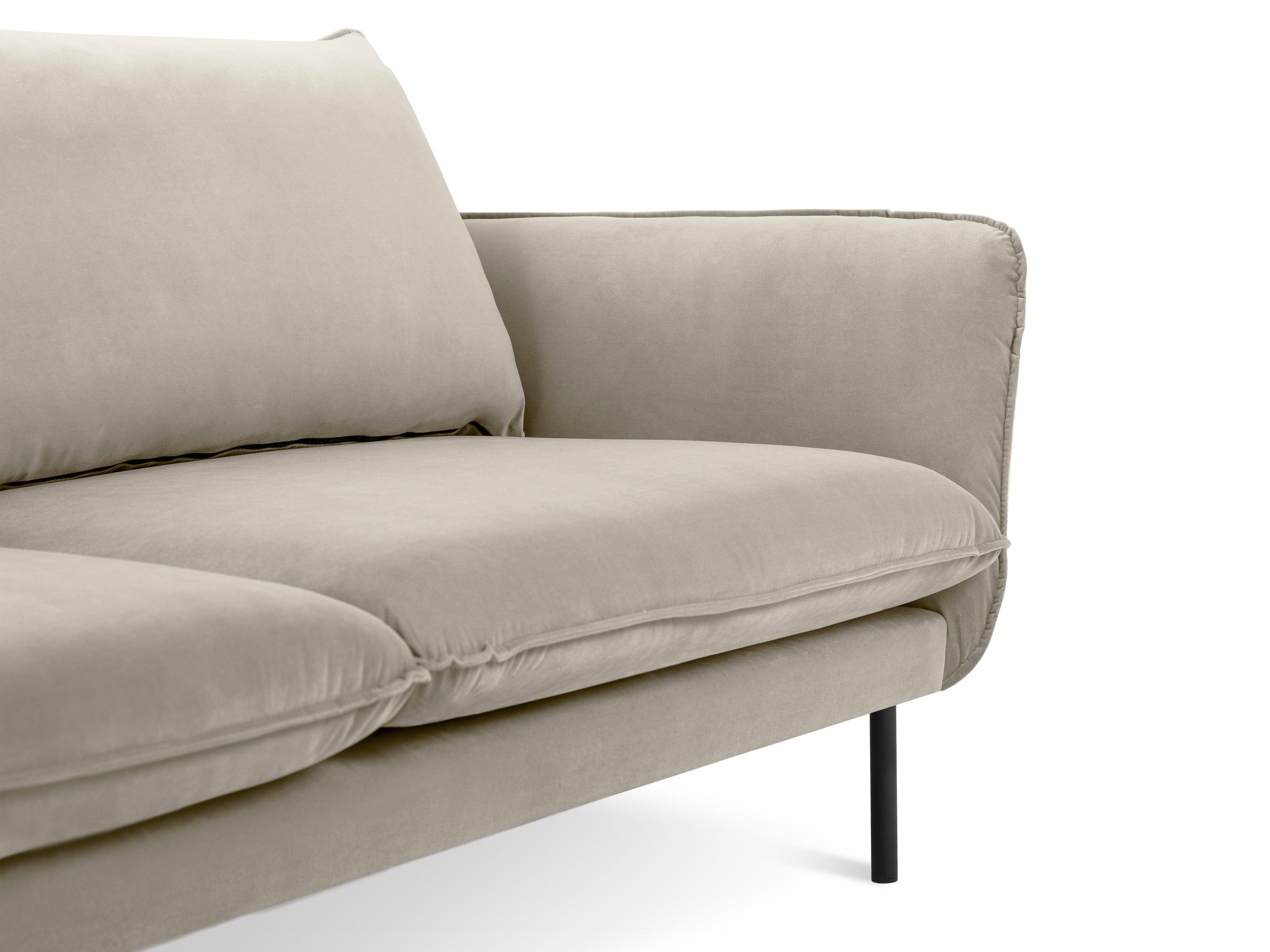 Sofa aksamitna 4-osobowa VIENNA beżowy z czarną podstawą Cosmopolitan Design Eye on Design
