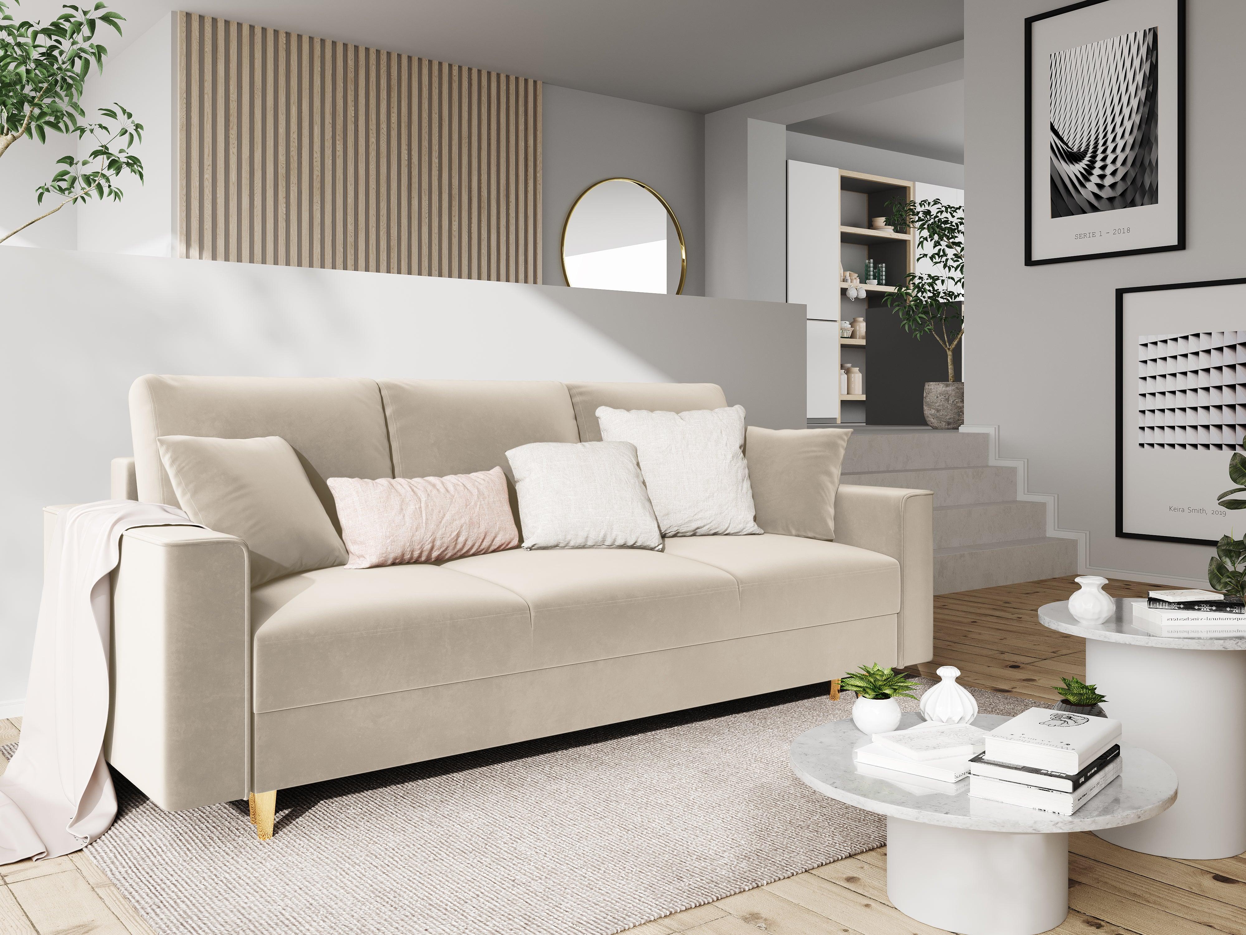 Sofa aksamitna z funkcją spania CARTADERA beżowy ze złotą podstawą Mazzini Sofas Eye on Design