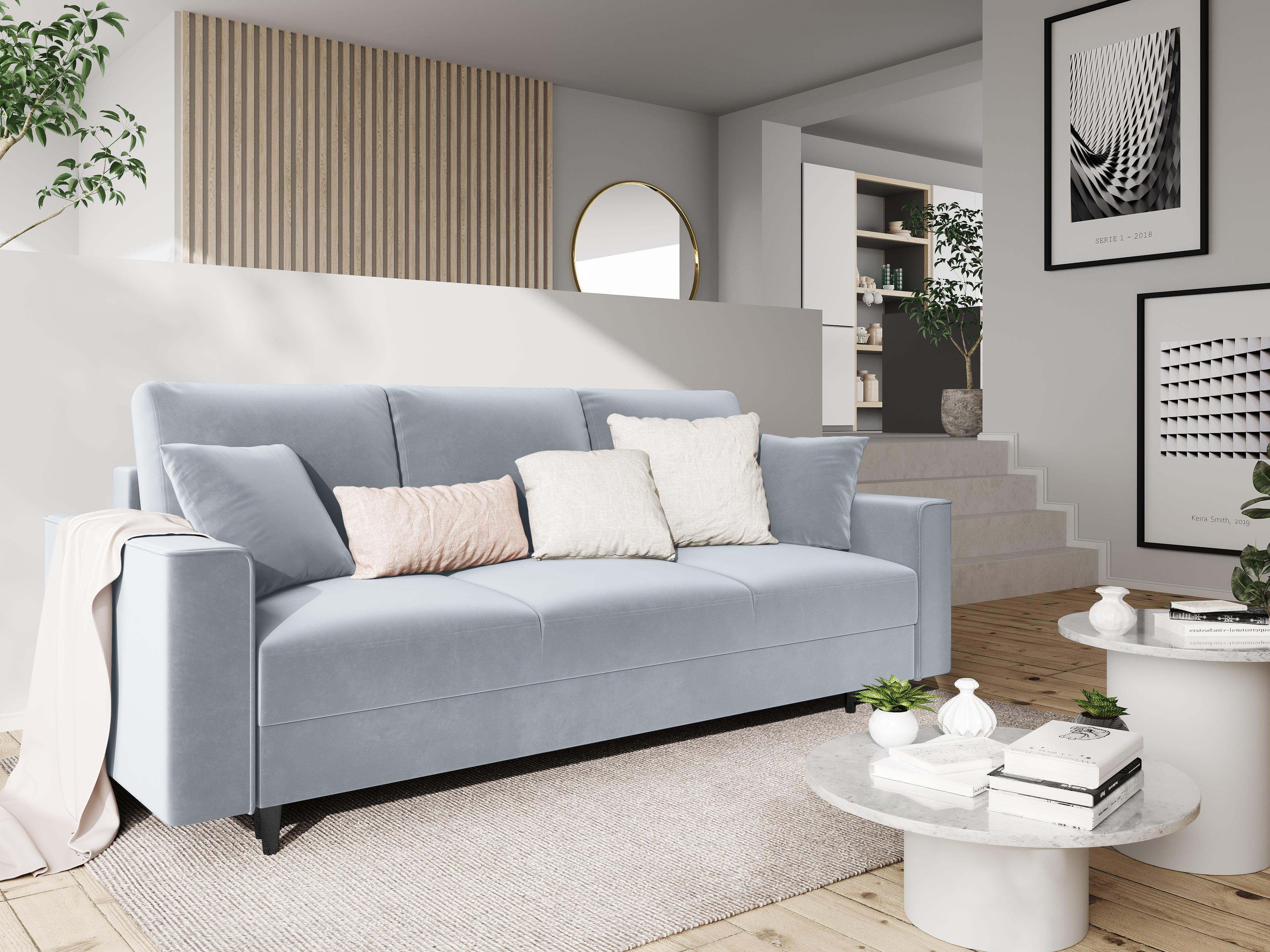 Sofa aksamitna z funkcją spania CARTADERA błękitny z czarną podstawą Mazzini Sofas Eye on Design