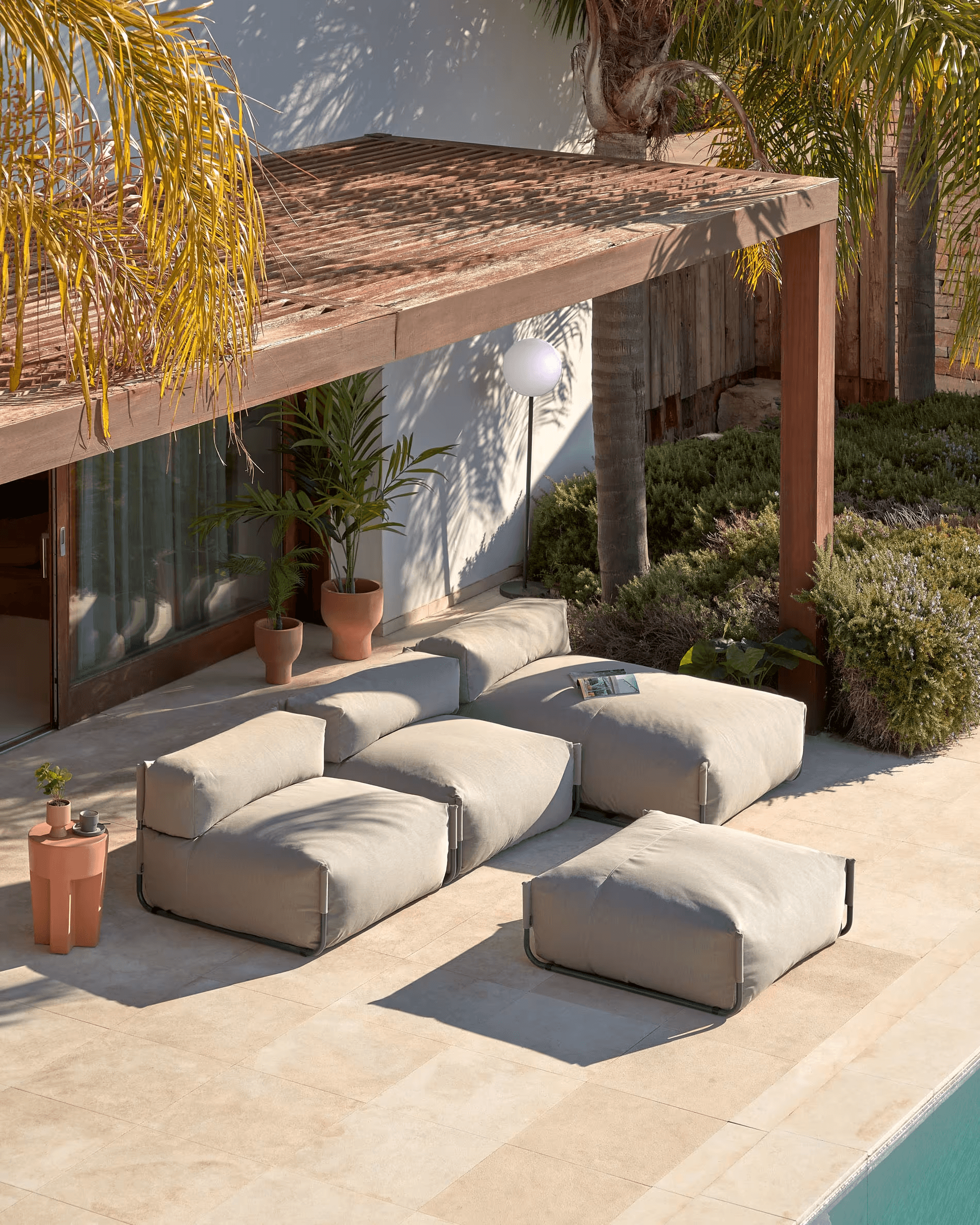 Sofa modułowa ogrodowa SQUARE - puf khaki La Forma Eye on Design