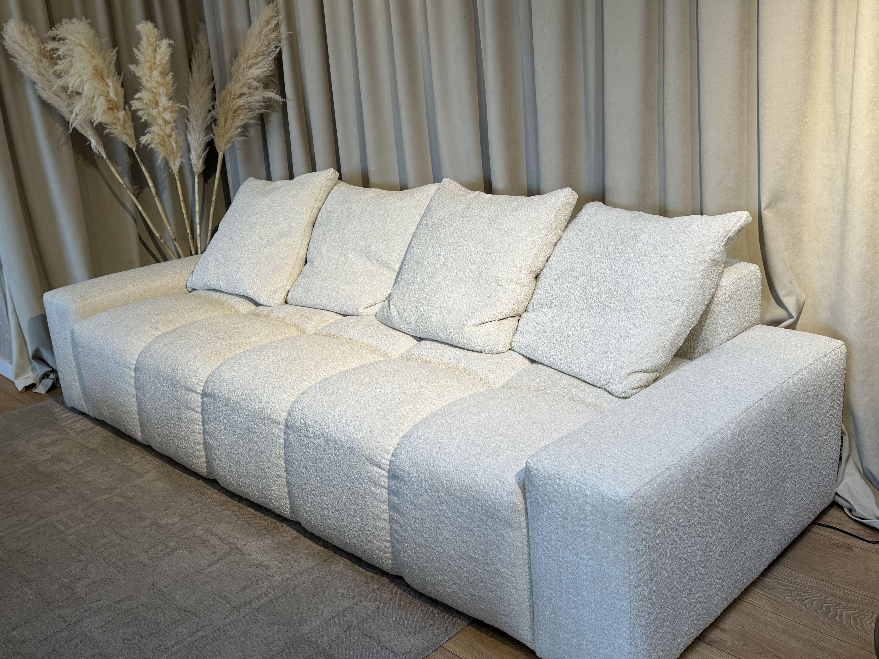 Sofa TUFTI jasnobeżowa bocule Rosanero Eye on Design