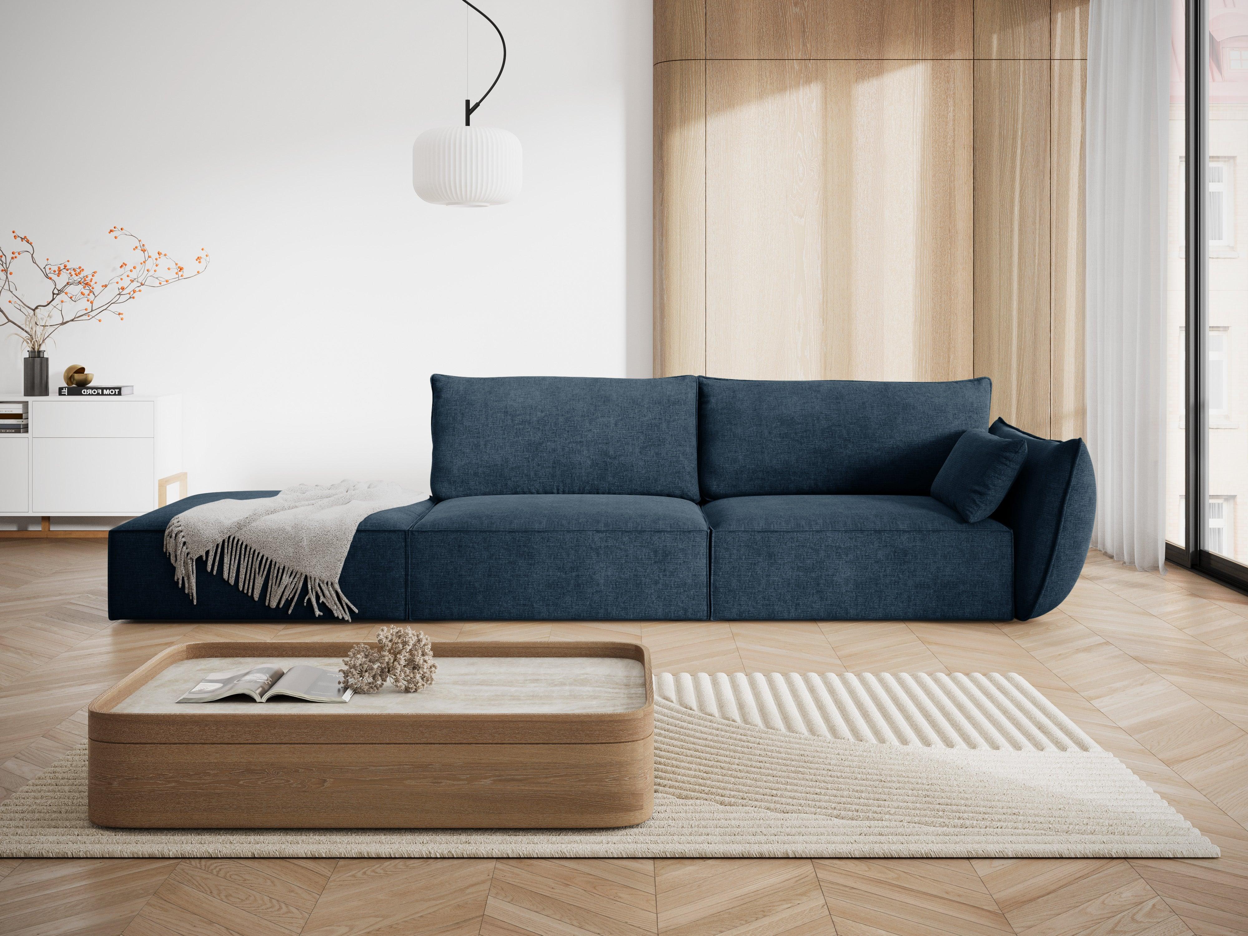 Sofa w tkaninie szenilowej lewostronna otwarta VANDA granat królewski Mazzini Sofas Eye on Design