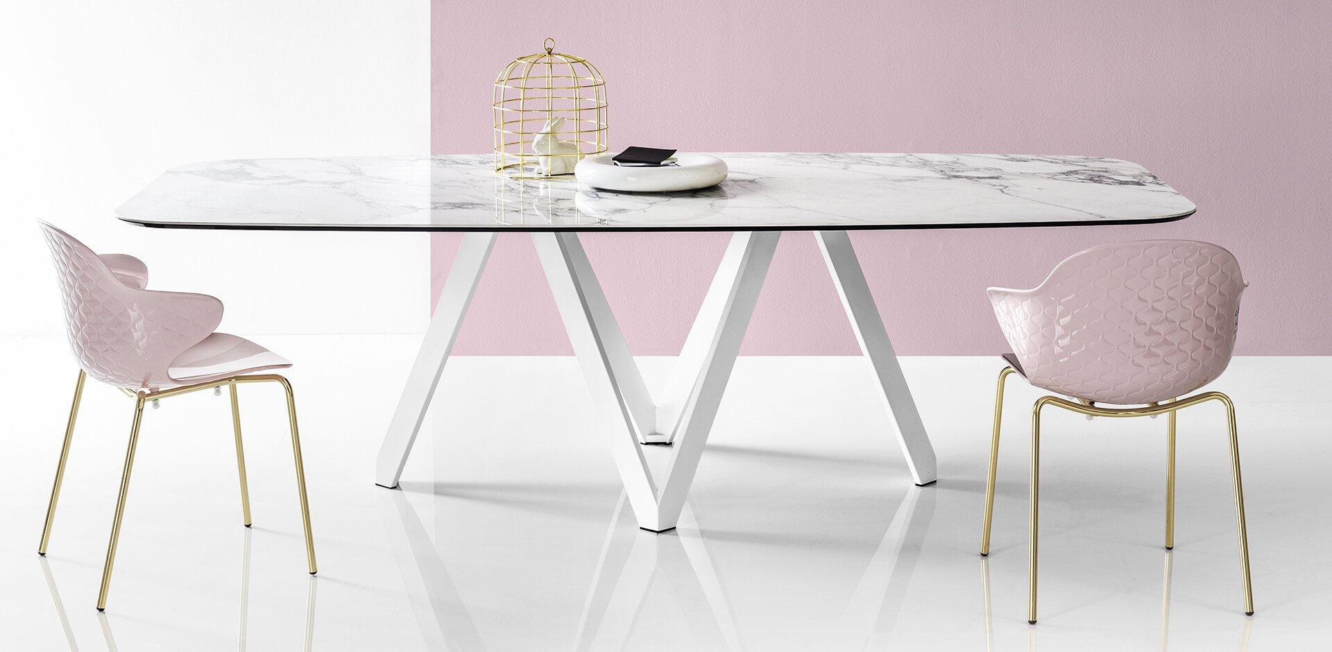 Stół CARTESIO biały marmur z drewnianą podstawą Calligaris Eye on Design