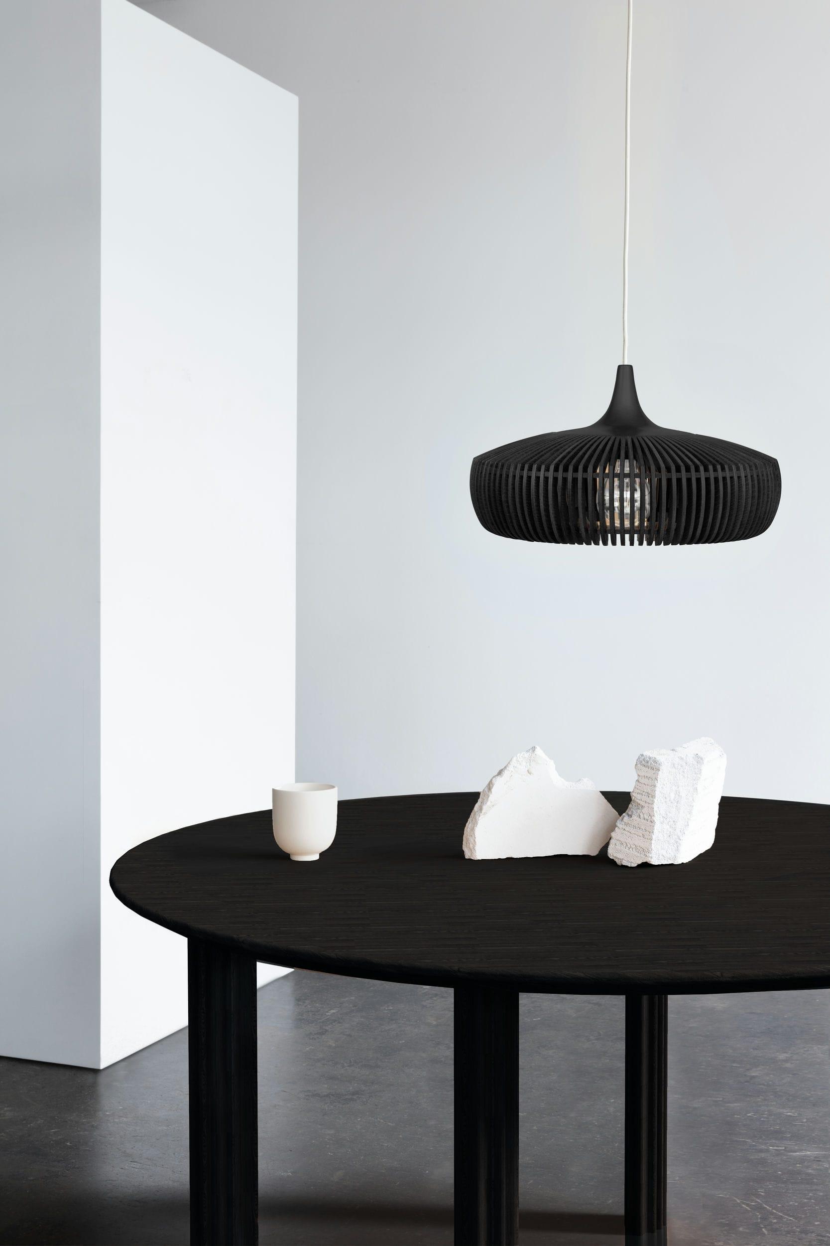 Stół COMFORT CIRCLE czarny UMAGE Eye on Design