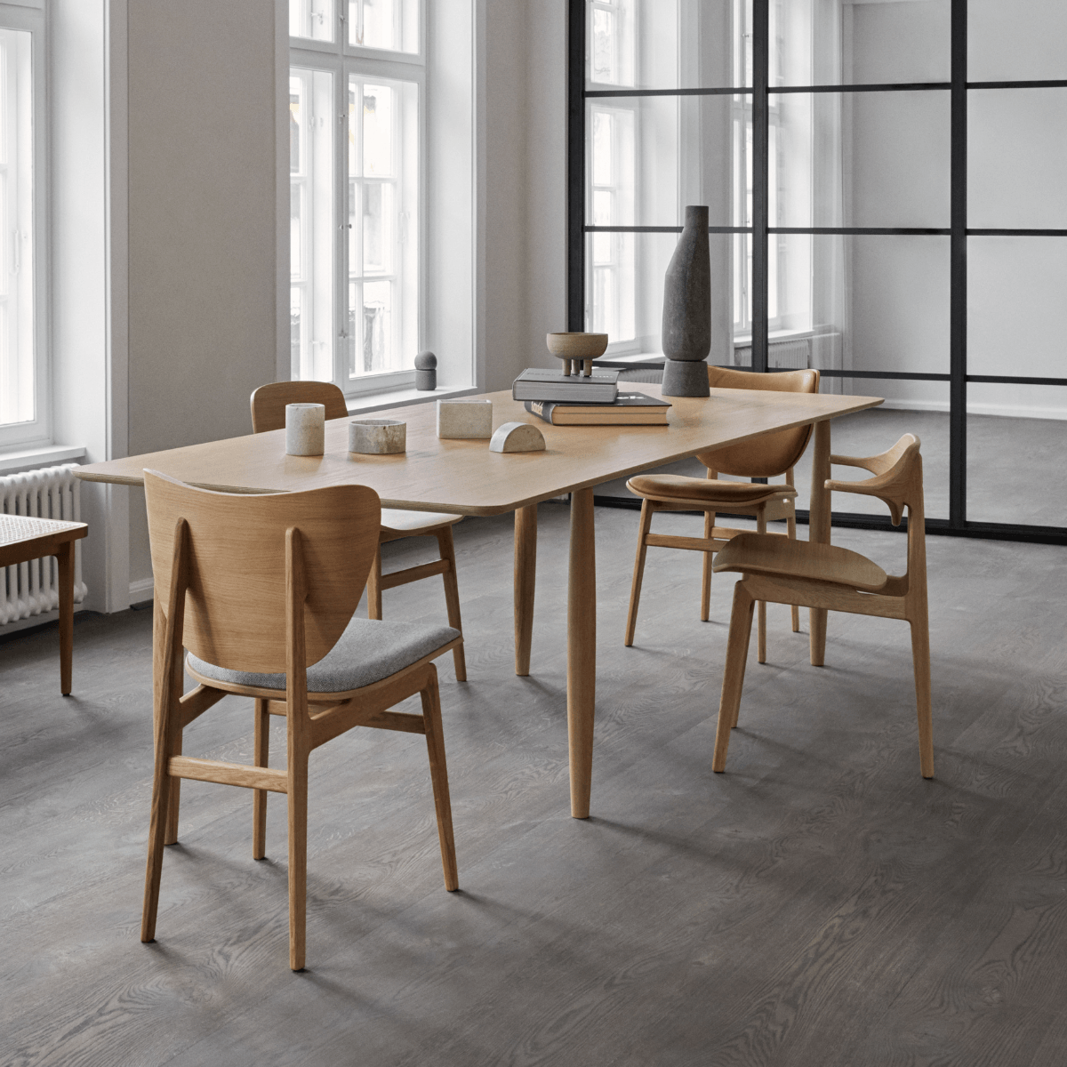 Stół jadalniany OKU dębowy NORR11 Eye on Design