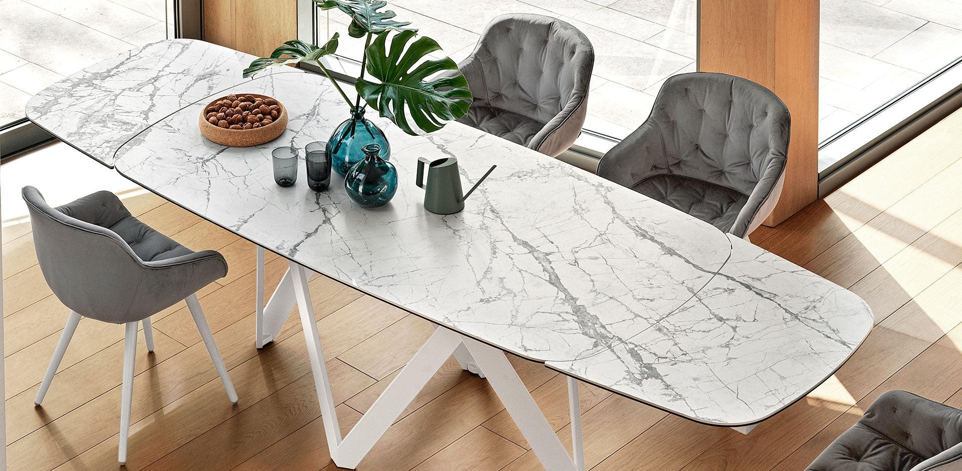 Stół rozkładany CARTESIO piaskowy marmur Calligaris Eye on Design