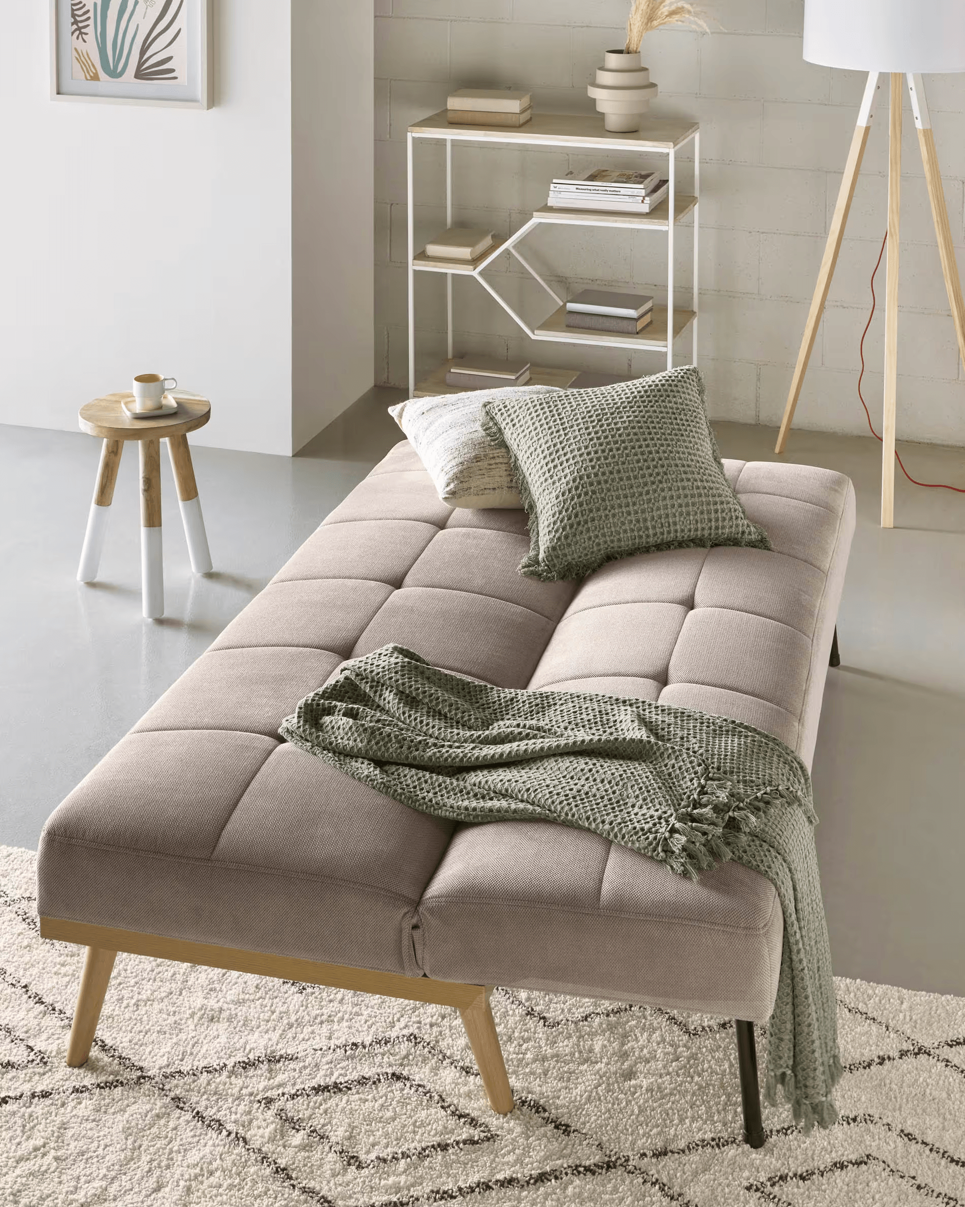 Stołek BROCSY lite drewno La Forma Eye on Design