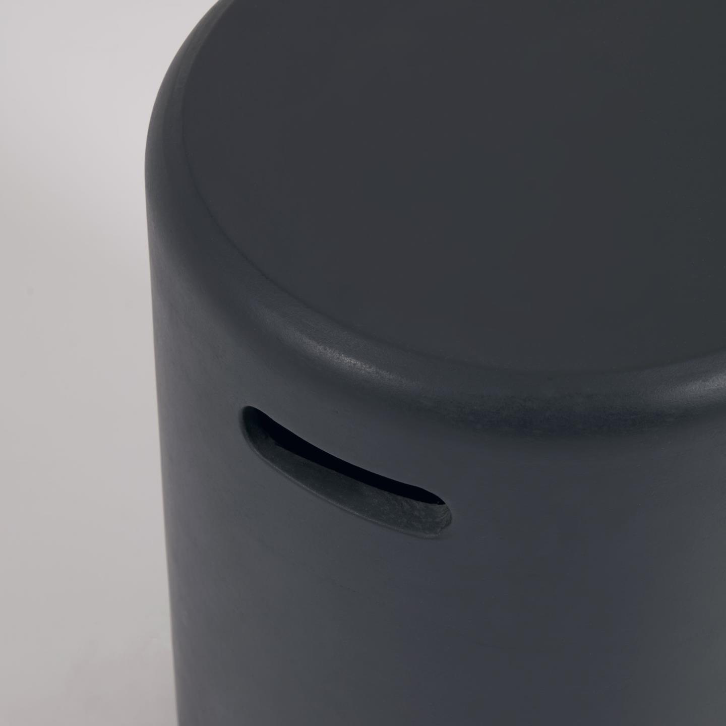 Stołek ogrodowy z cementu TAIMI czarny La Forma Eye on Design