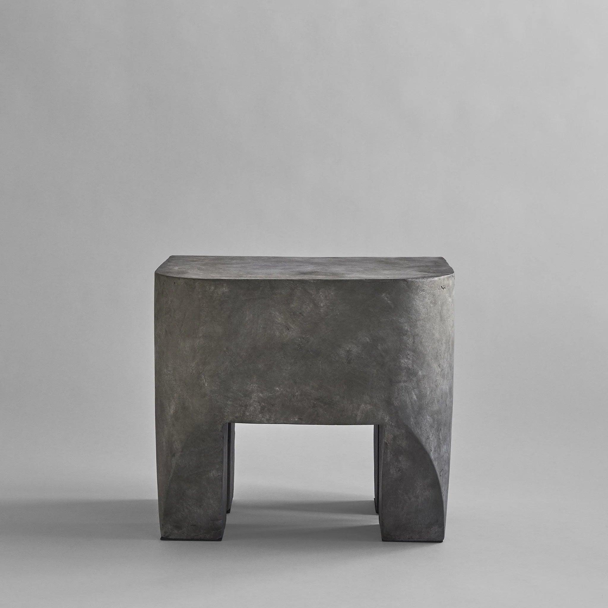 Stołek SCULPT betonowy 101 Copenhagen Eye on Design