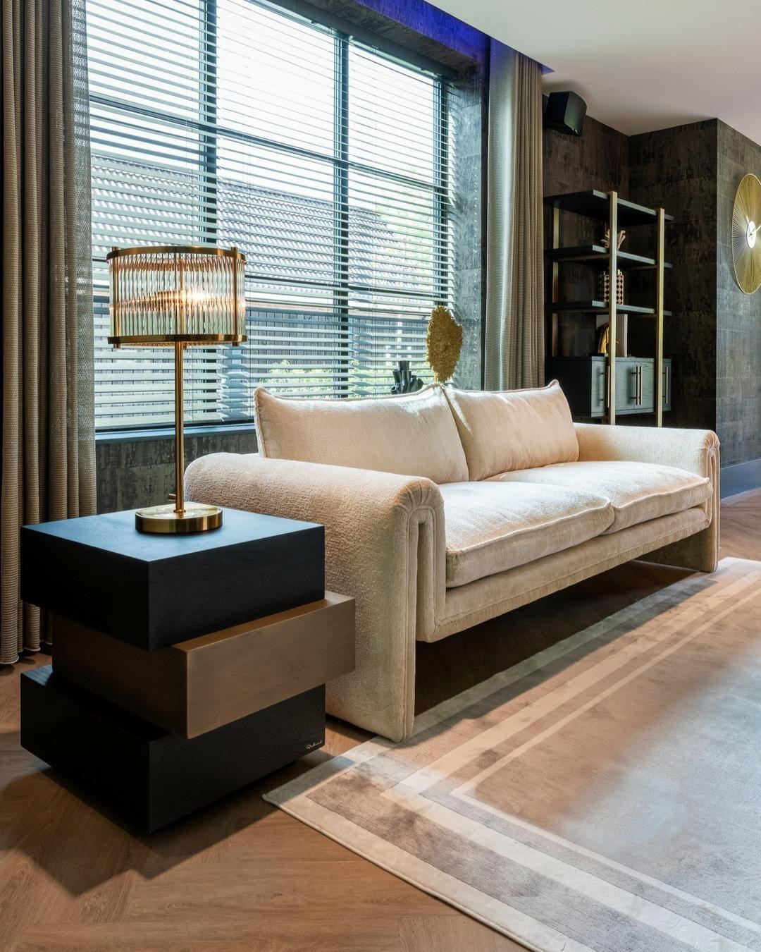 Stolik boczny CAMBON drewno dębowe Richmond Interiors Eye on Design