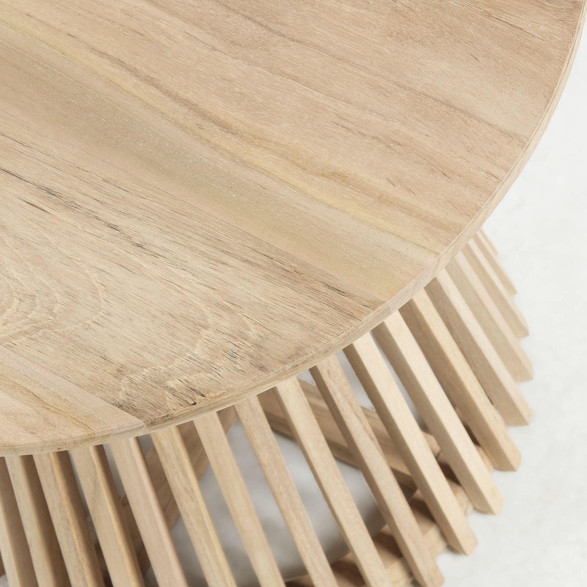 Stolik boczny JEANETTE lite drewno tekowe La Forma Eye on Design