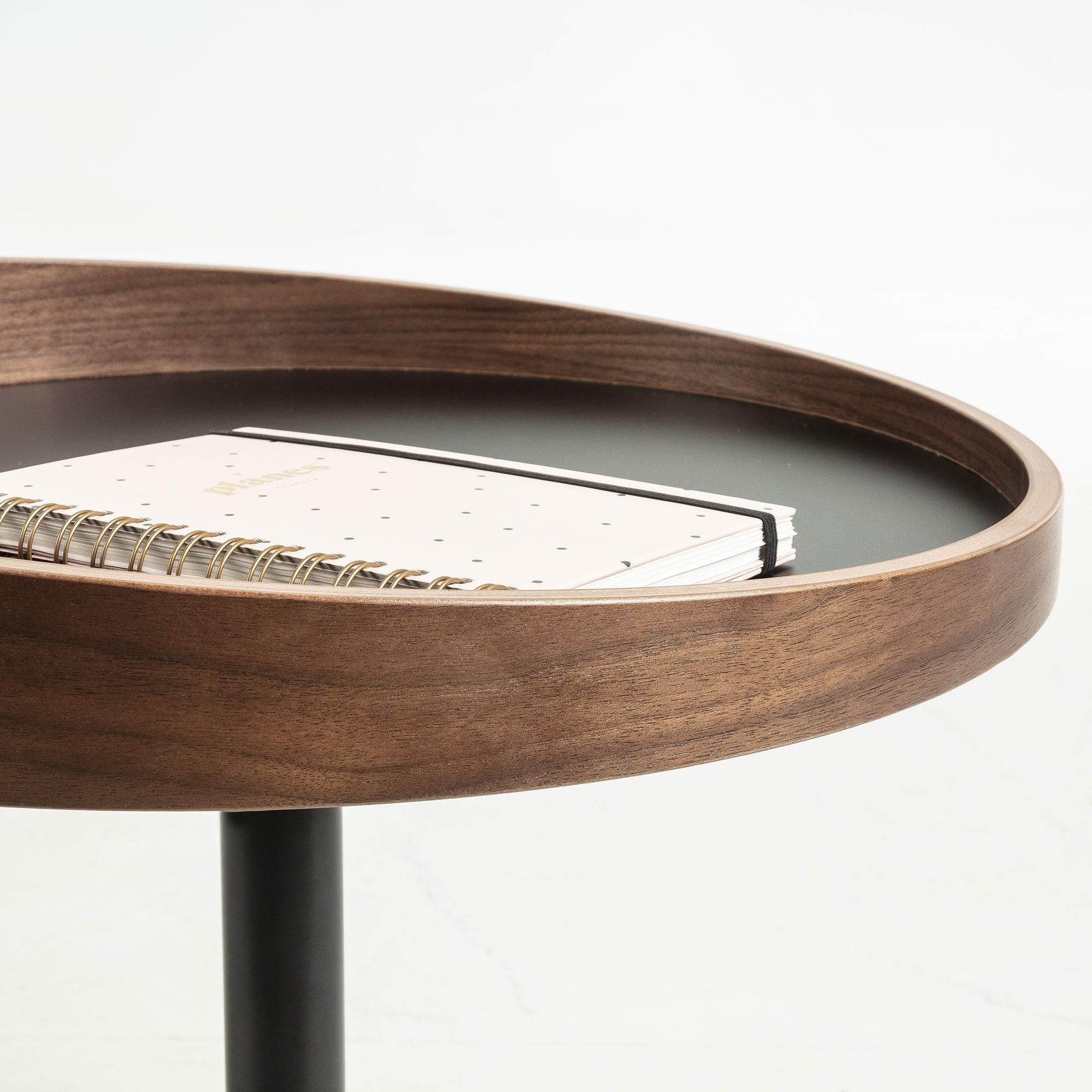 Stolik boczny KAORI czarny La Forma Eye on Design