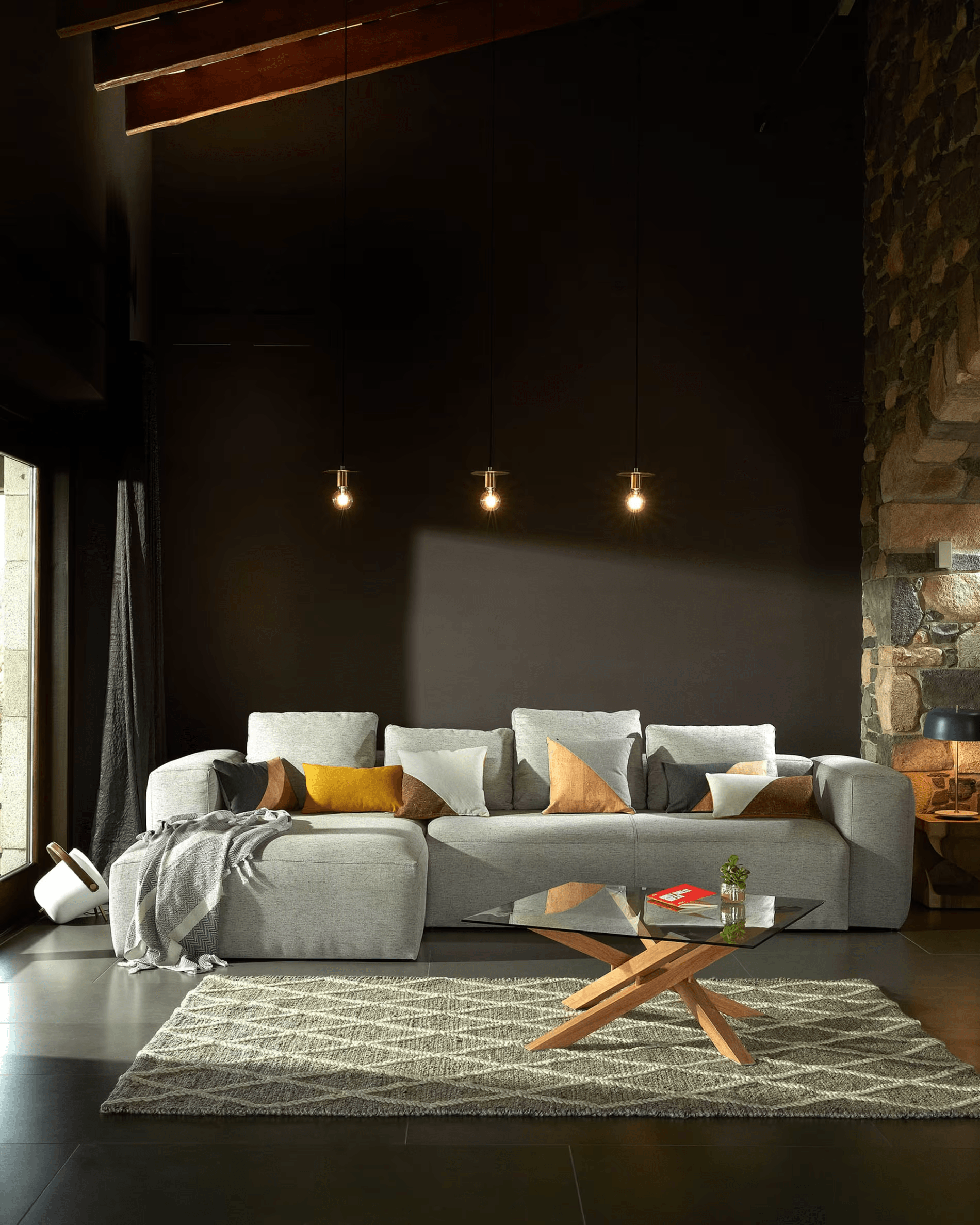 Stolik kawowy KAMIDO szklany z drewnianą podstawą La Forma Eye on Design