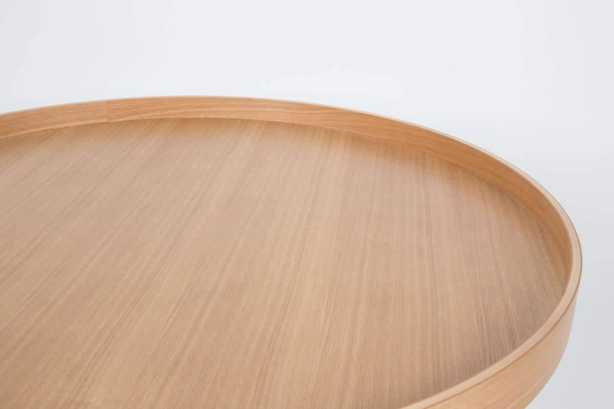 Stolik kawowy niski OAK TRAY drewniany Zuiver Eye on Design