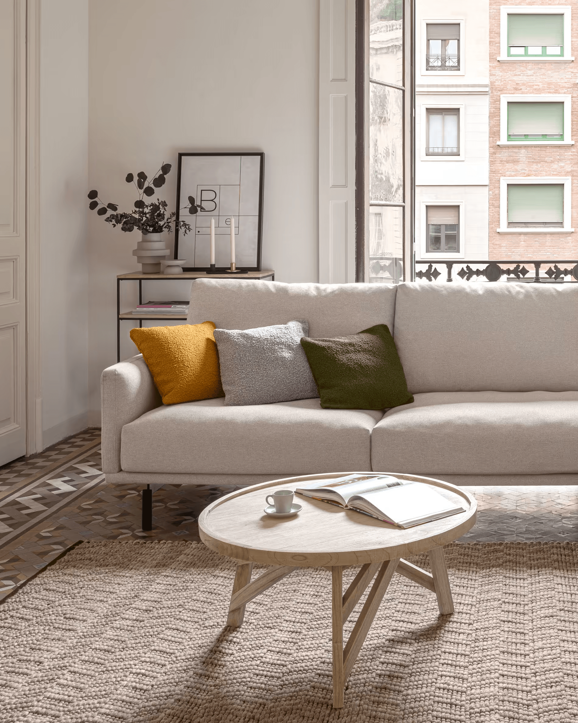 Stolik kawowy TENDA lite drewno mindi La Forma Eye on Design