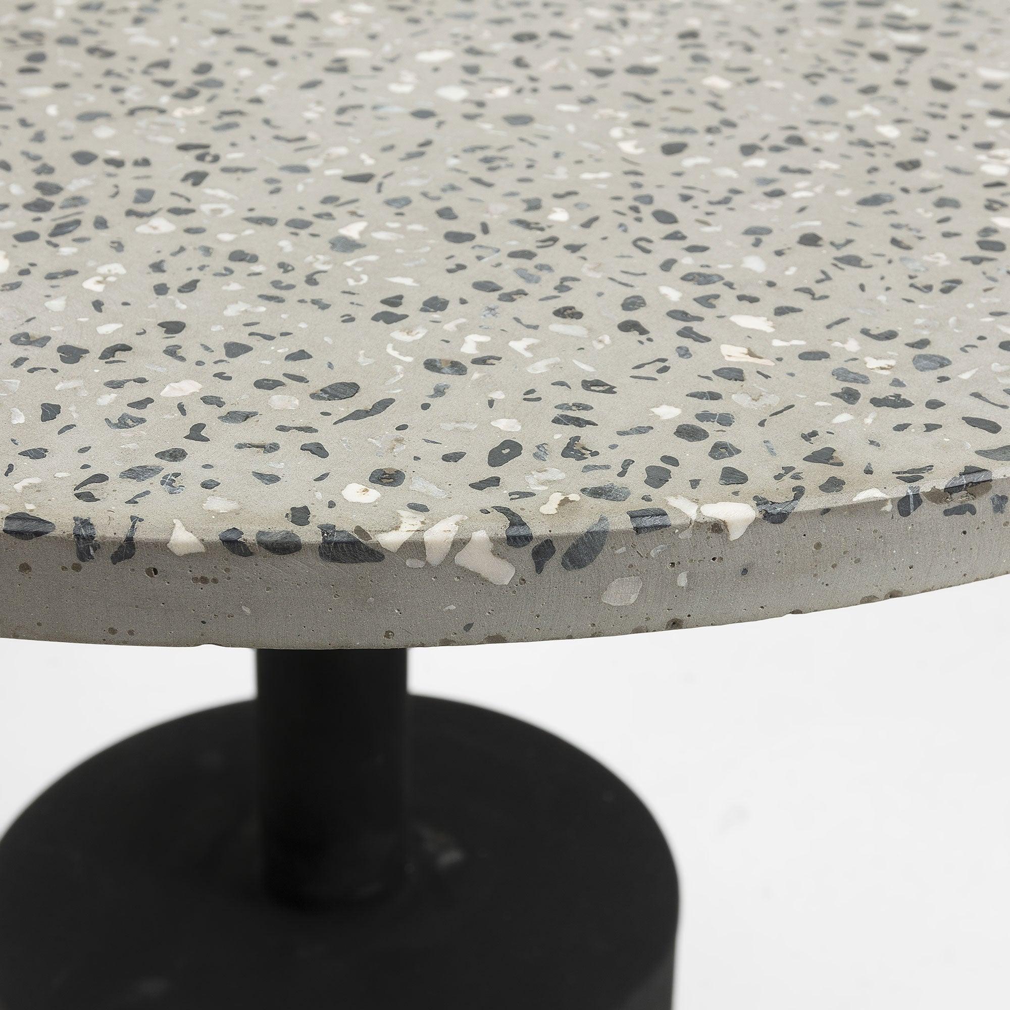 Stolik pomocniczy ogrodowy DELANO szary La Forma Eye on Design