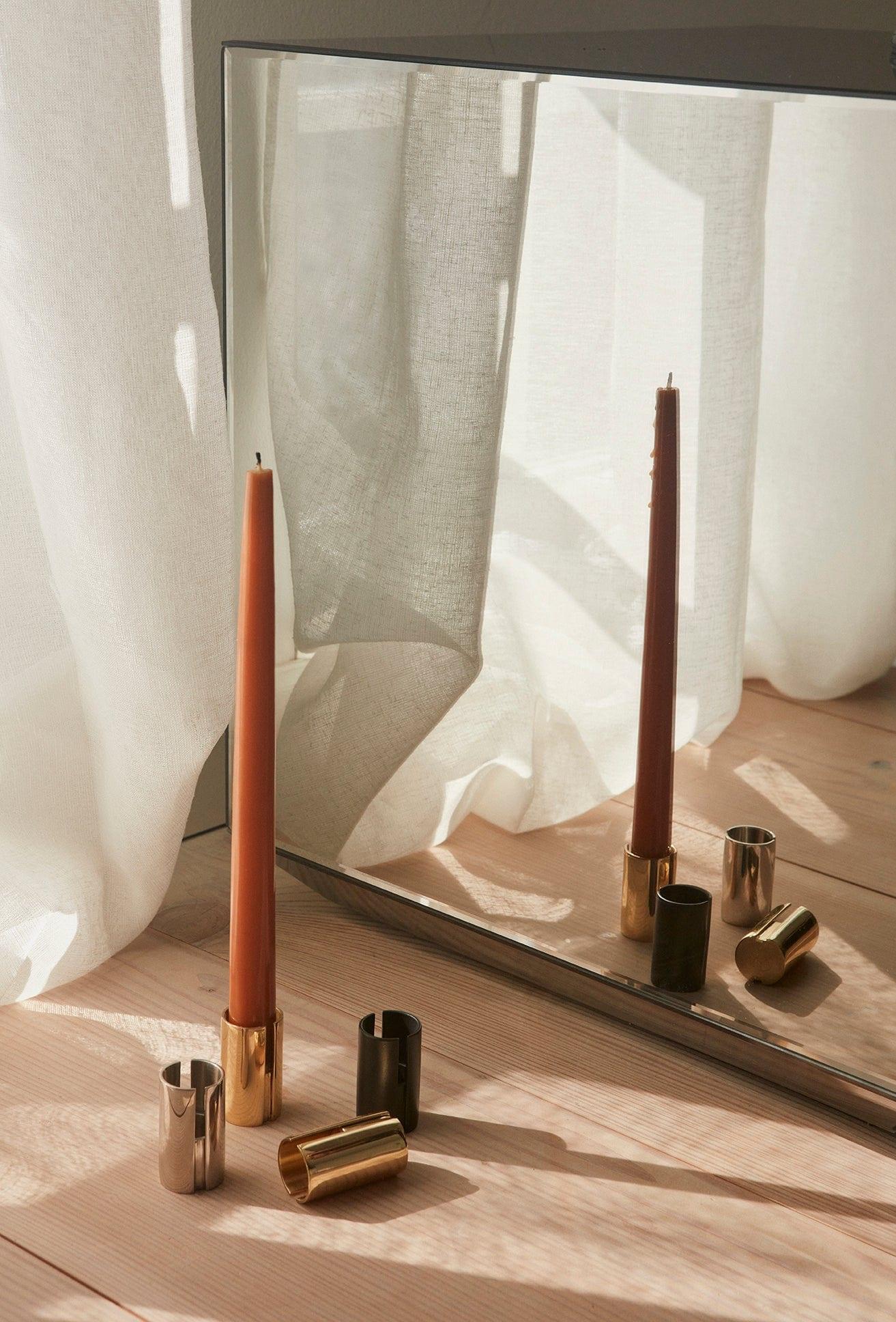 Świece stożkowe LUX zestaw 4 pomarańczowy AYTM Eye on Design
