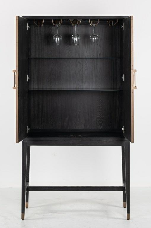 Szafka barowa BLOOMINGVILLE drewno dębowe ze złotym Richmond Interiors Eye on Design