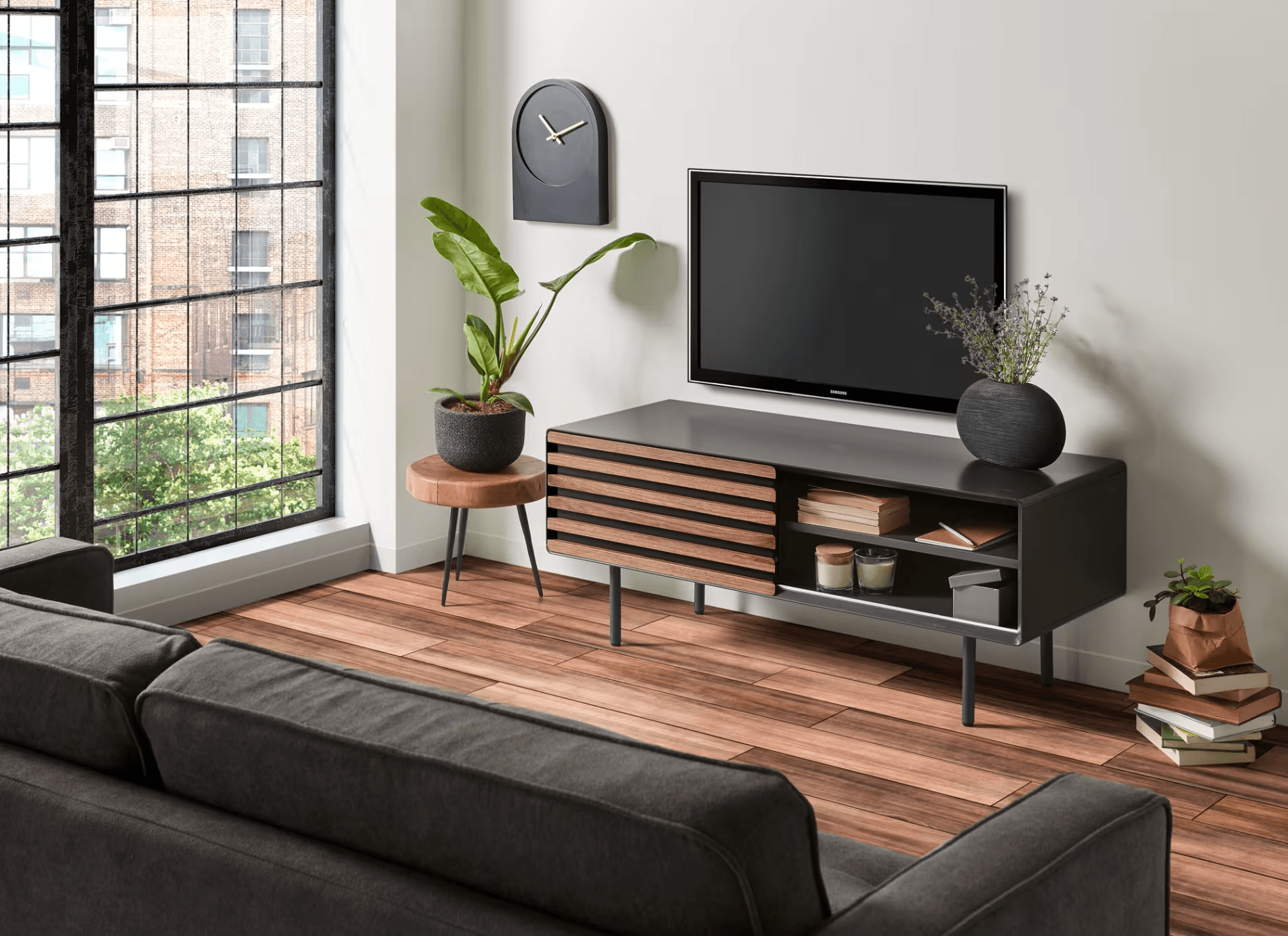 Szafka RTV KESIA fornir orzechowy La Forma Eye on Design