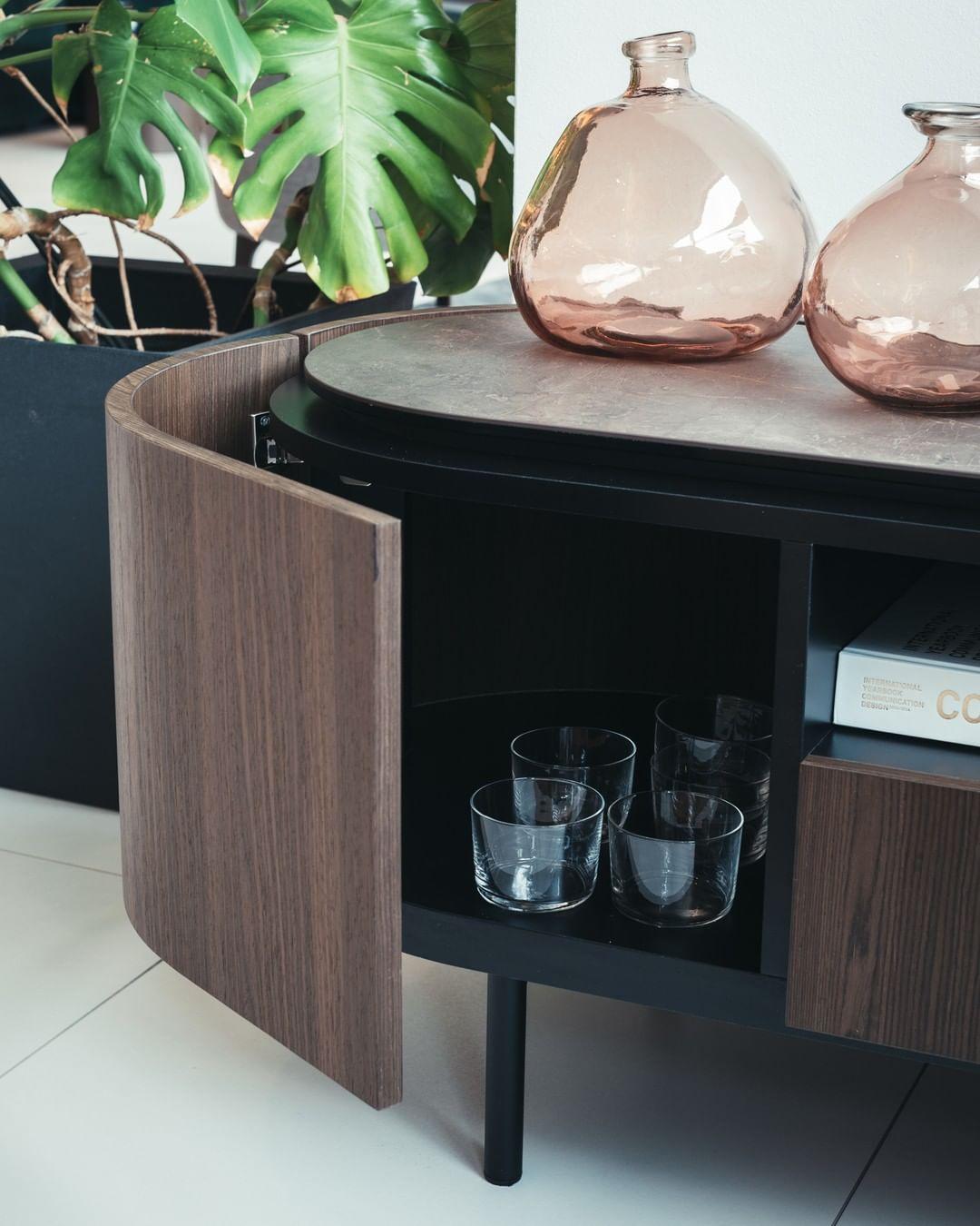 Szafka RTV LAKE orzechowy Calligaris Eye on Design