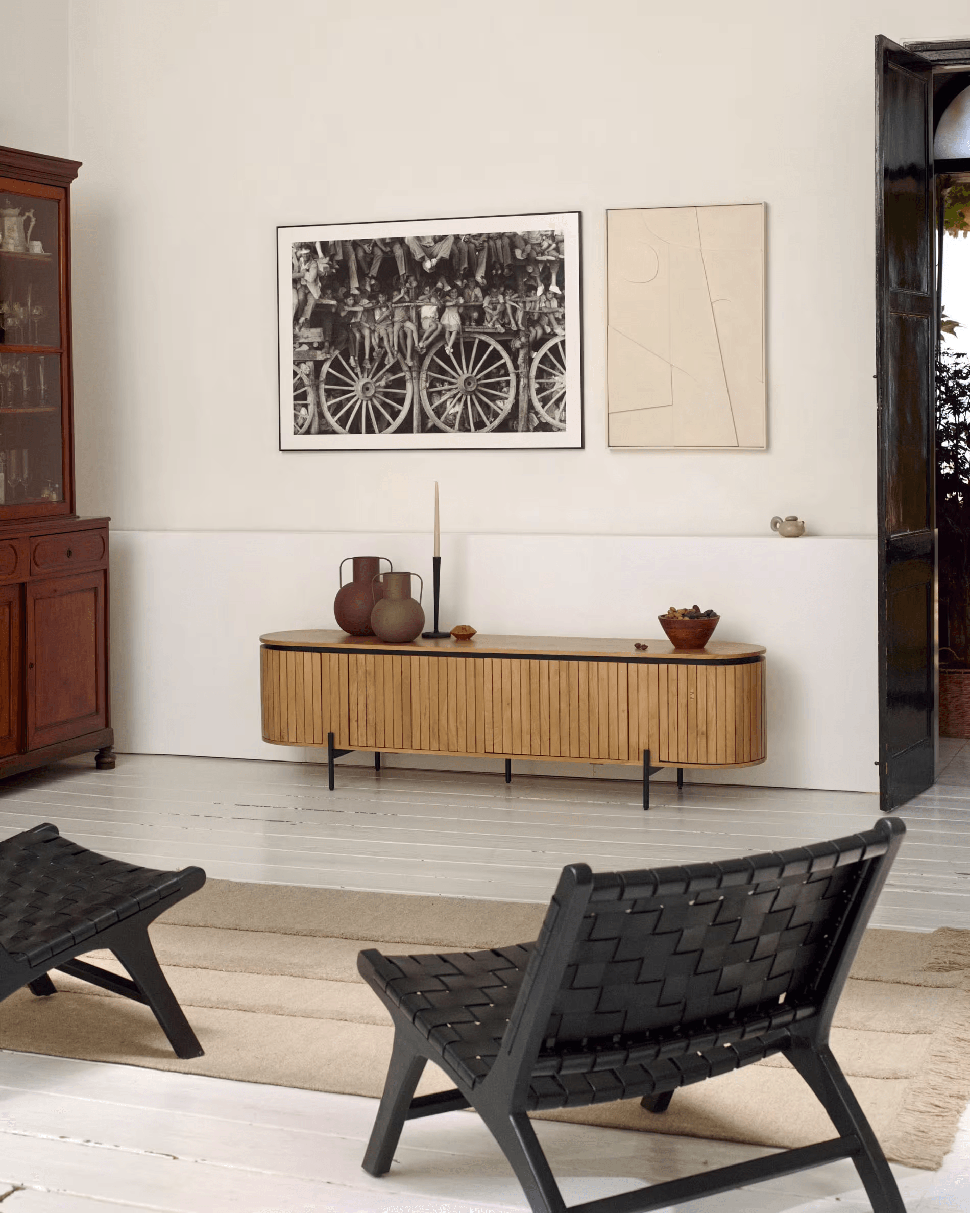Szafka RTV LICIA lite drewno mango La Forma Eye on Design