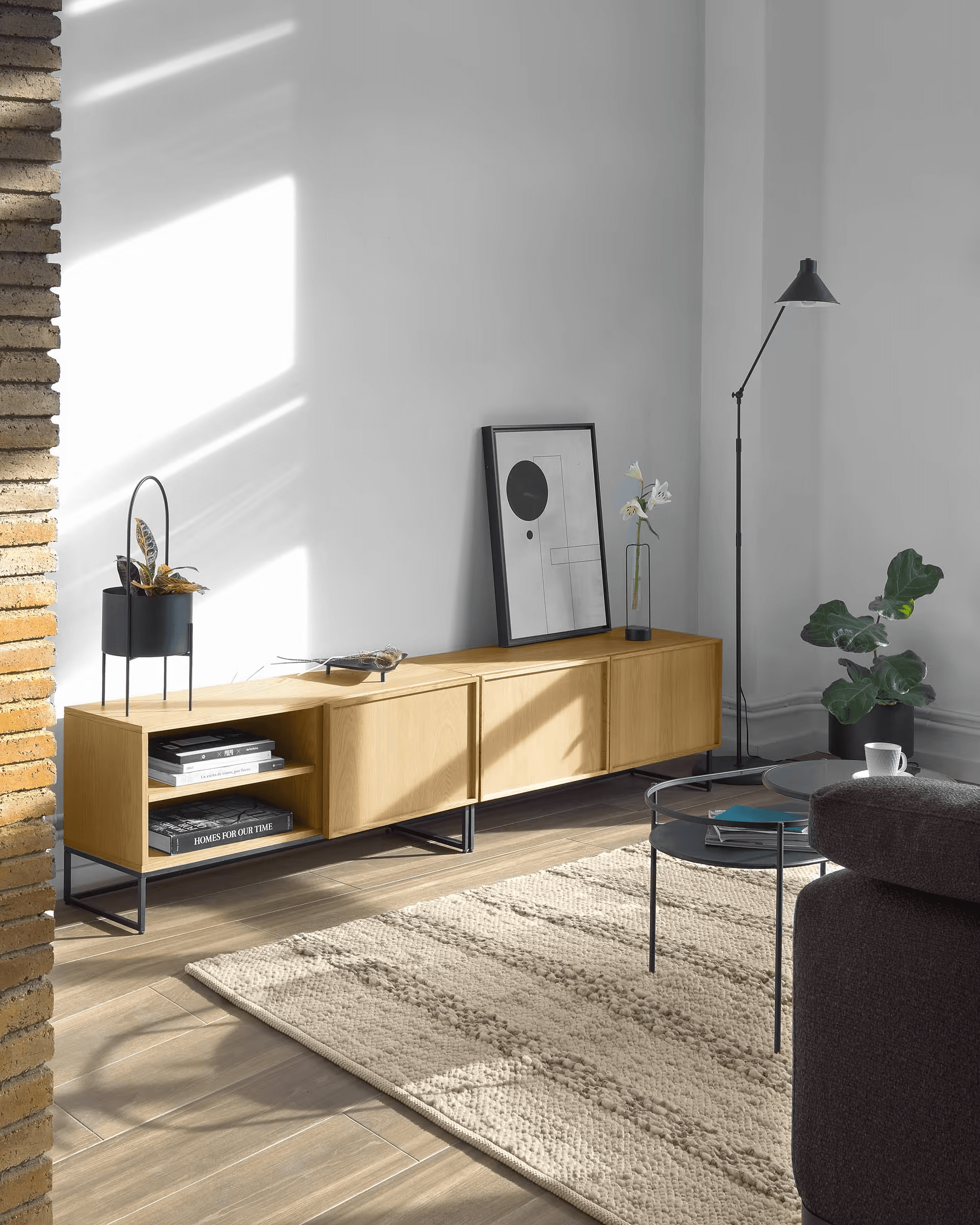 Szafka RTV TAIANA fornir dębowy La Forma Eye on Design