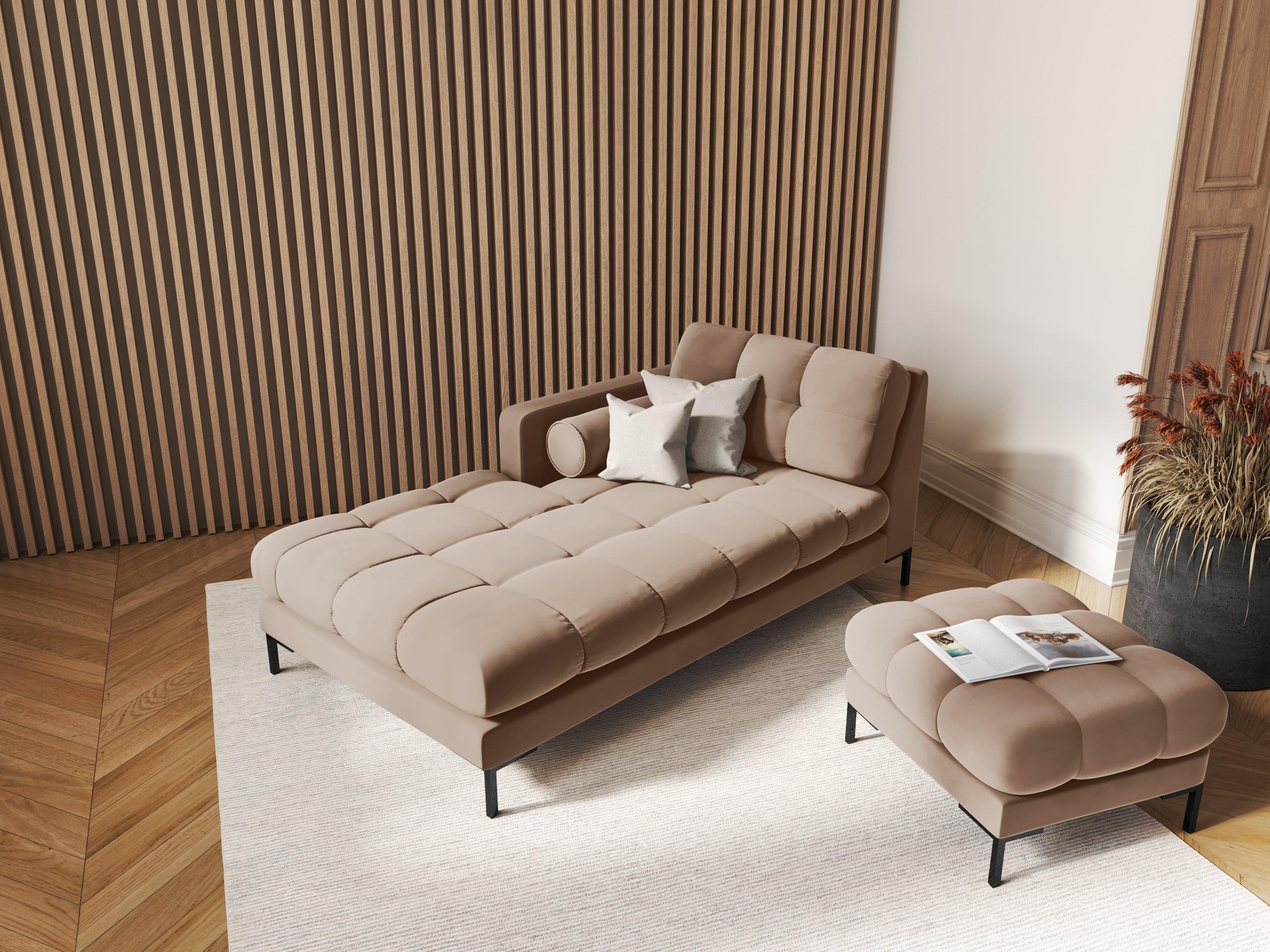 Szezlong aksamitny lewostronny BALI beżowy z czarną podstawą Cosmopolitan Design Eye on Design