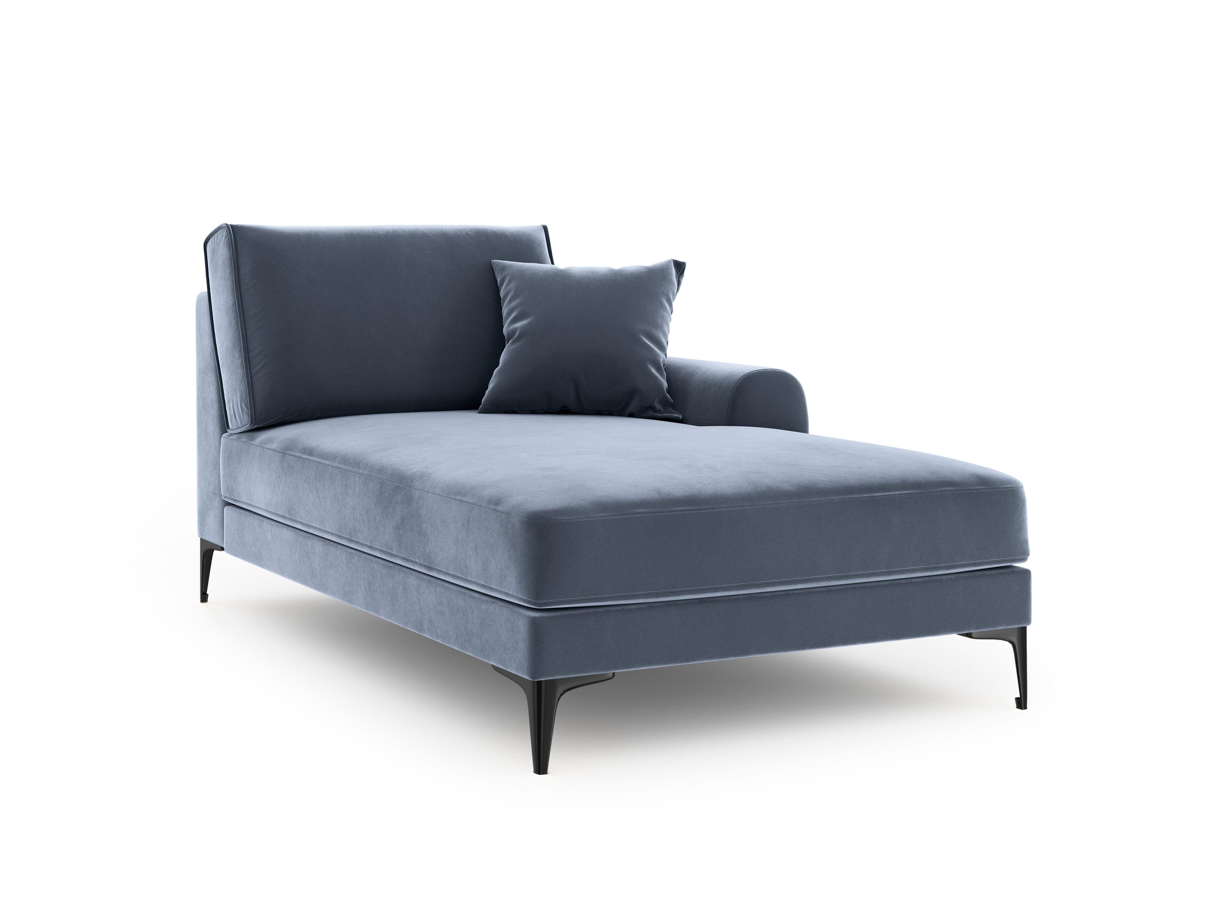 Szezlong aksamitny prawostronny MADARA jasnoniebieski z czarną podstawą Mazzini Sofas Eye on Design