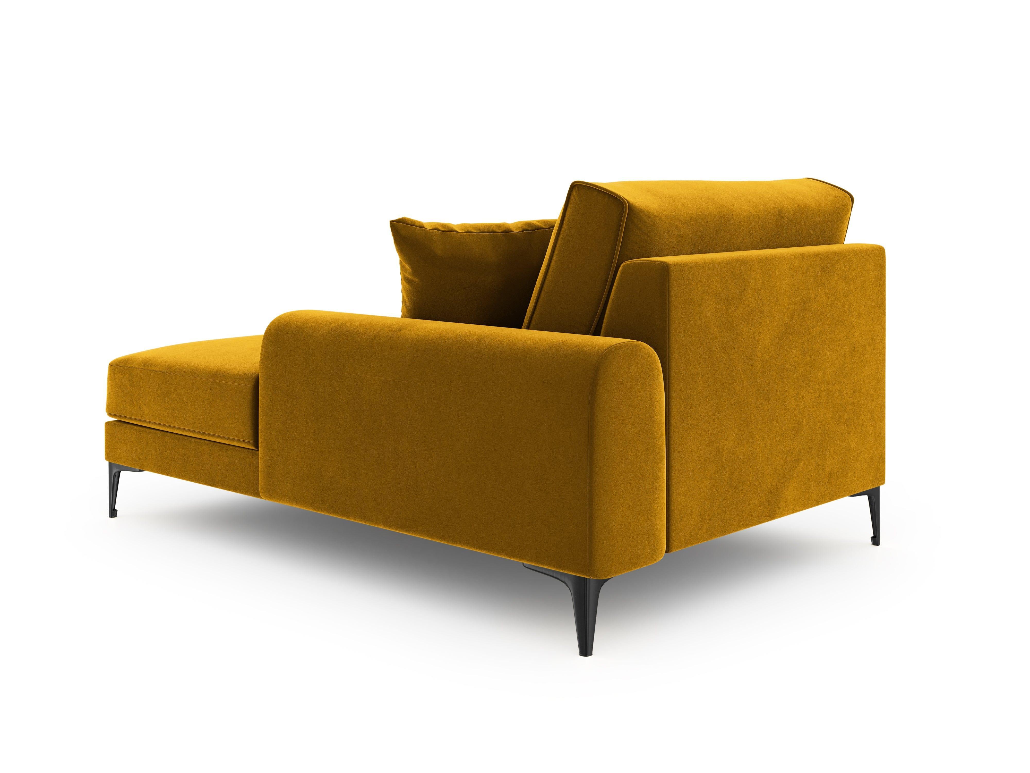 Szezlong aksamitny prawostronny MADARA musztardowy z czarną podstawą Mazzini Sofas Eye on Design