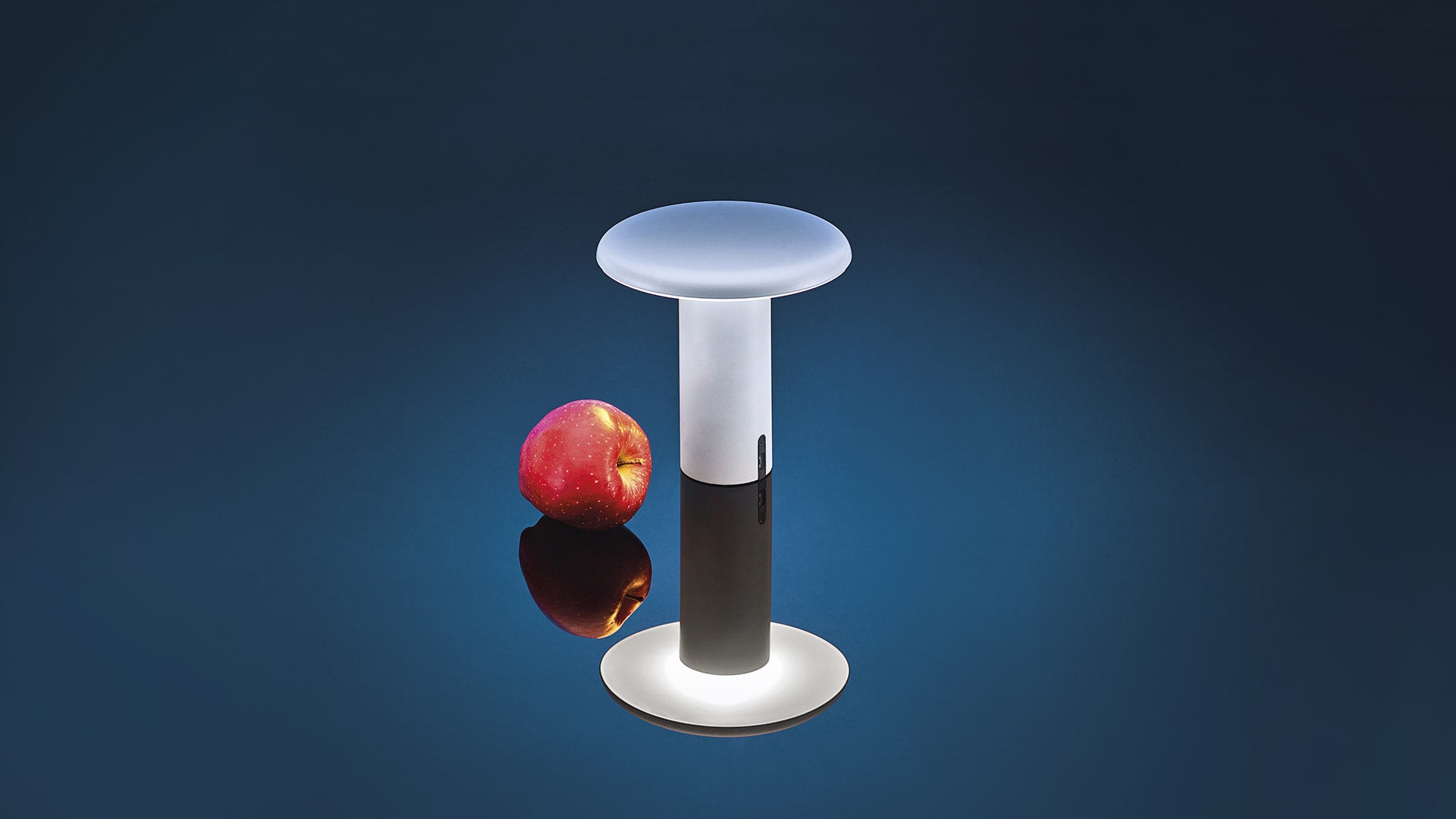 Tragbare Lampe TAKKU lackiert in Weiß