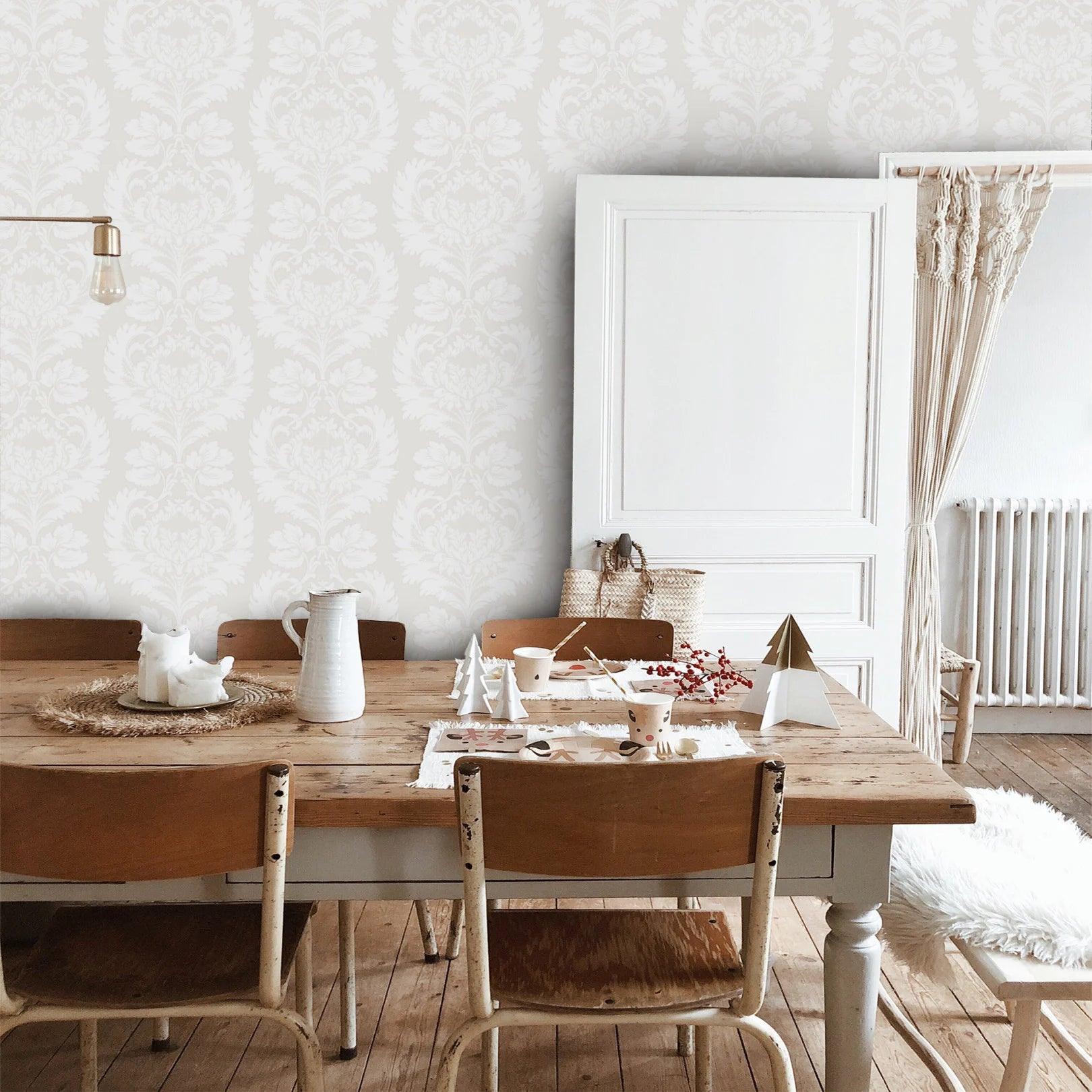 Wallpaper with a plant ornament motif ARCHIVE TRADITIONAL - Hovingham metallic gold on beige
