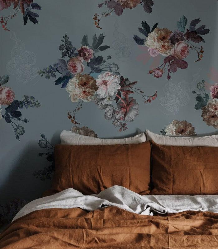 Tapeta Blush Garden Blue Wallcolors Eye on Design