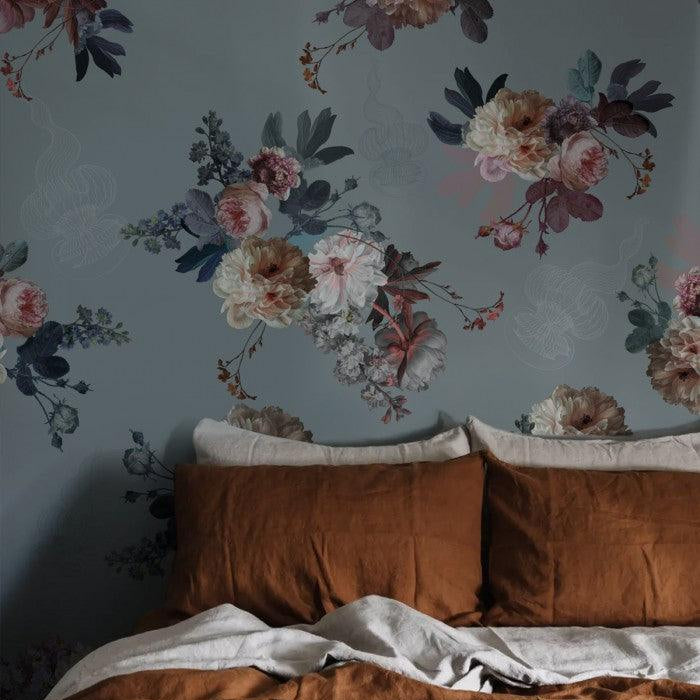 Tapeta Blush Garden Blue Wallcolors Eye on Design