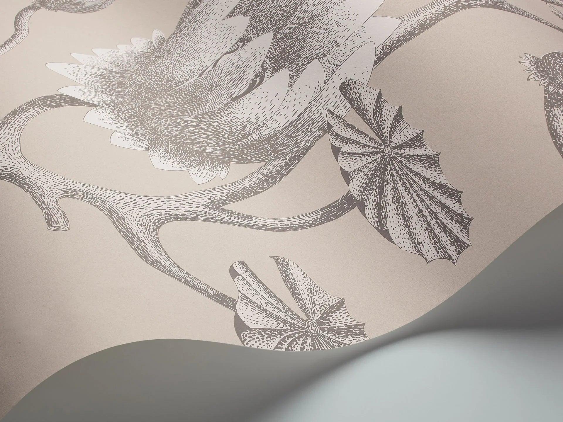 Tapeta CONTEMPORARY COLLECTION - Summer Lily biel na beżu Cole & Son Eye on Design