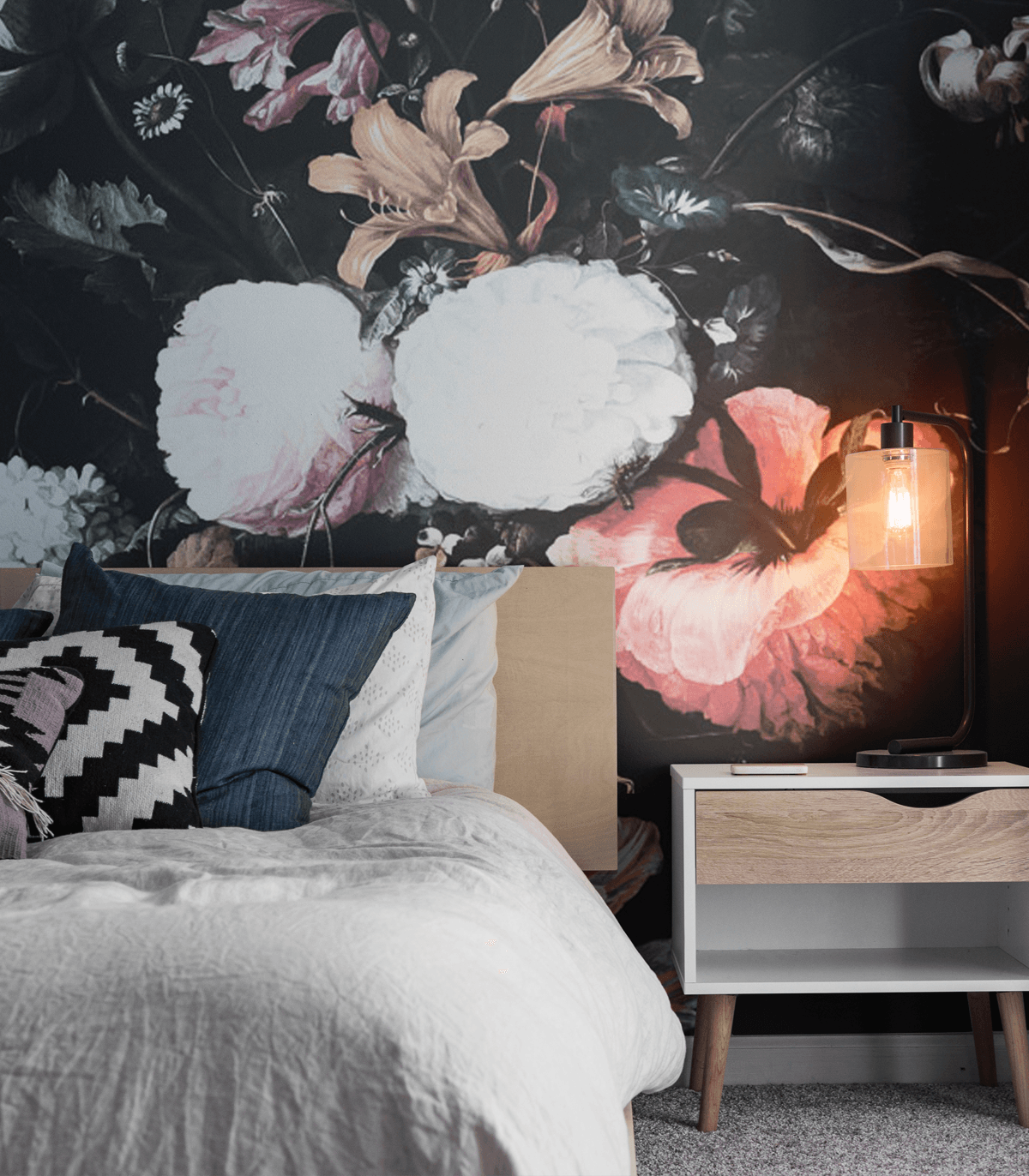 Tapeta MIDNIGHT FLOWERS Wallcolors Eye on Design