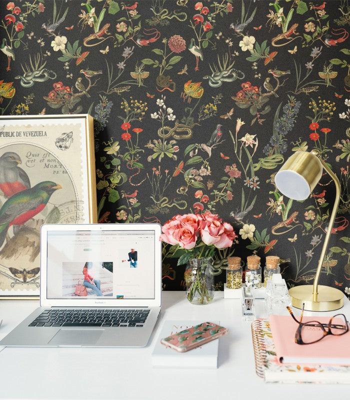 Tapeta SECRET GARDEN Wallcolors Eye on Design