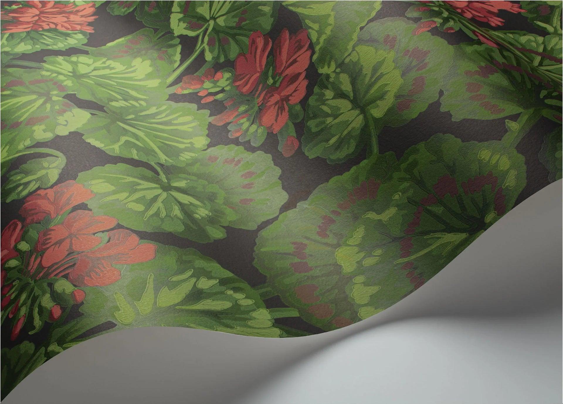 Tapeta SEVILLE - Geranium czarny z zielonym Cole & Son Eye on Design