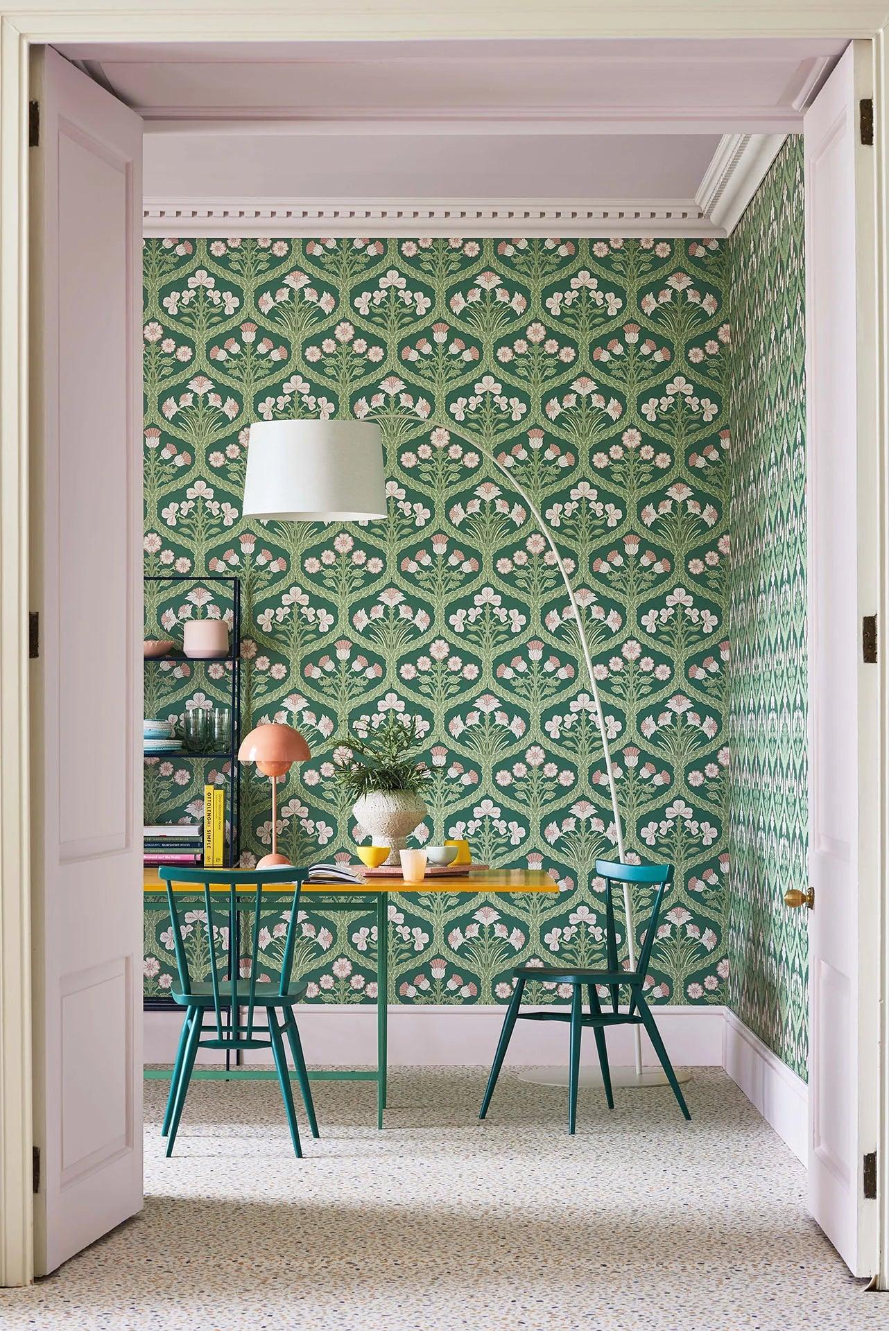 Wallpaper with plant motif THE PEARWOOD COLLECTION - Floral Kingdom dark gray