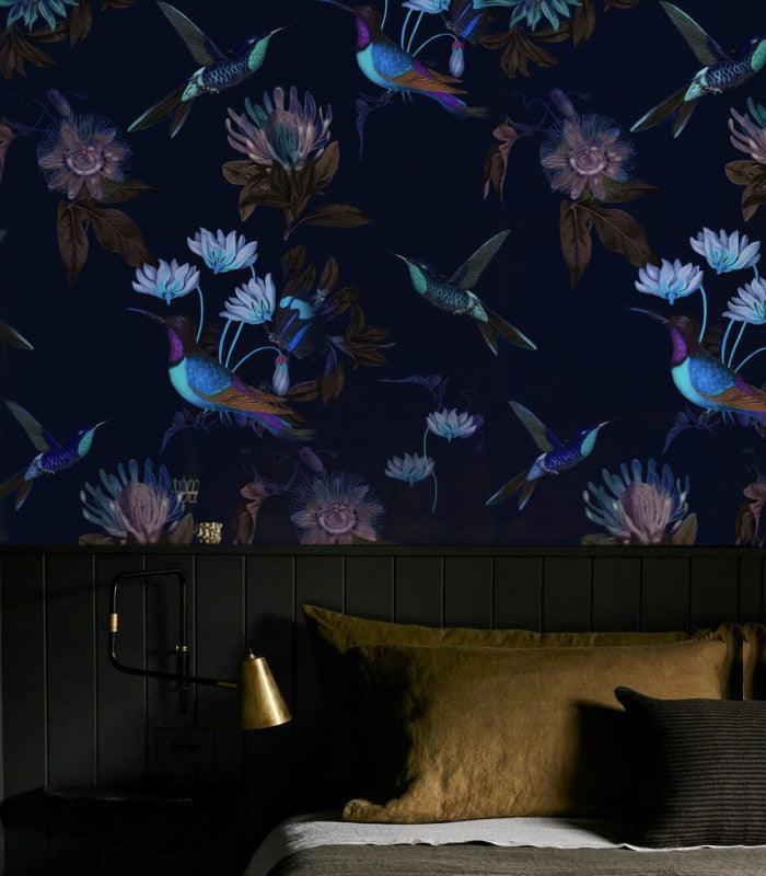 Tapeta TOXIC HUMMINGBIRDS Wallcolors Eye on Design