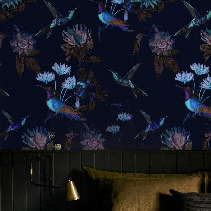 Tapeta TOXIC HUMMINGBIRDS Wallcolors Eye on Design