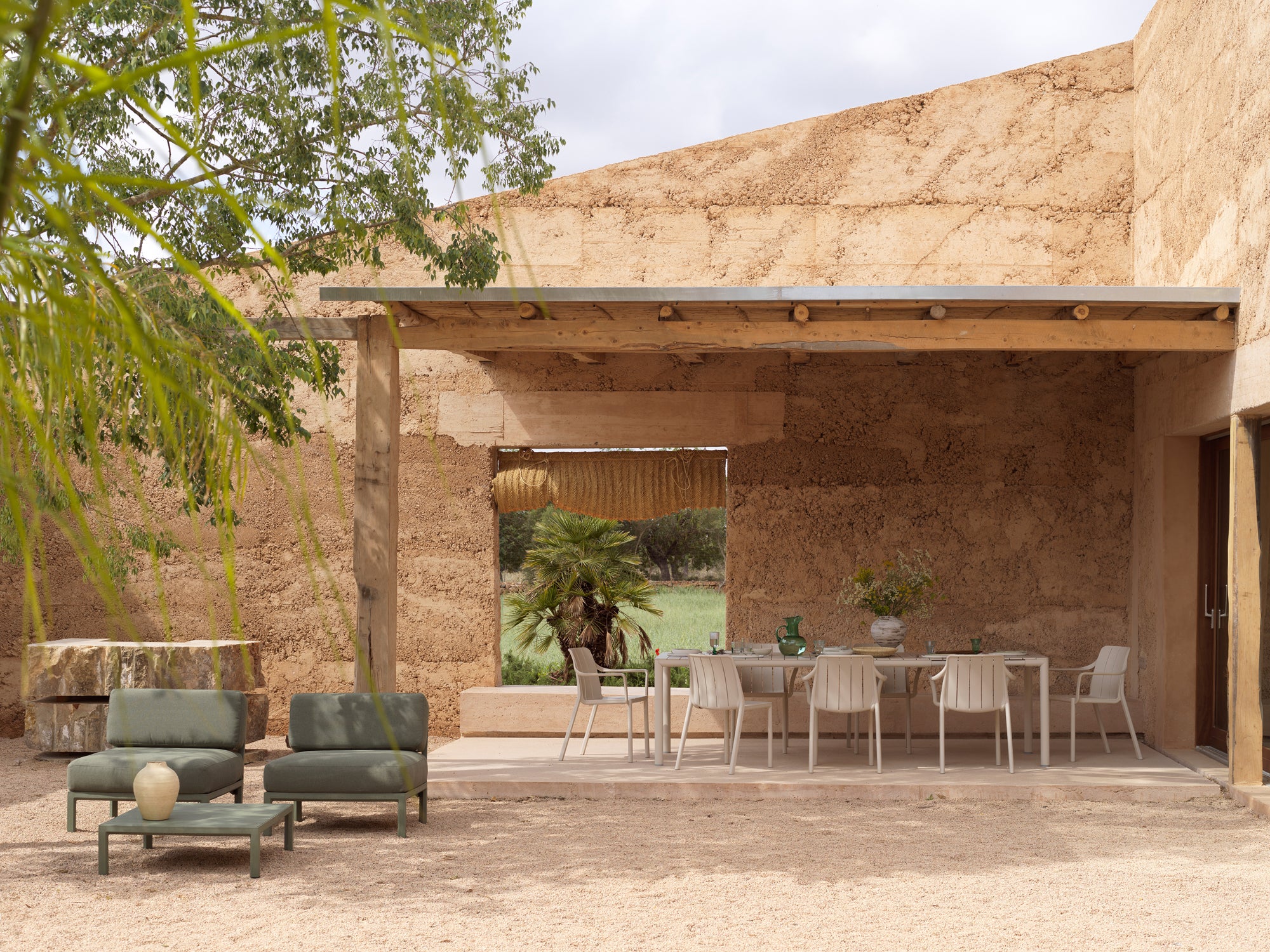 TIBERINA taupe outdoor chair with armrests