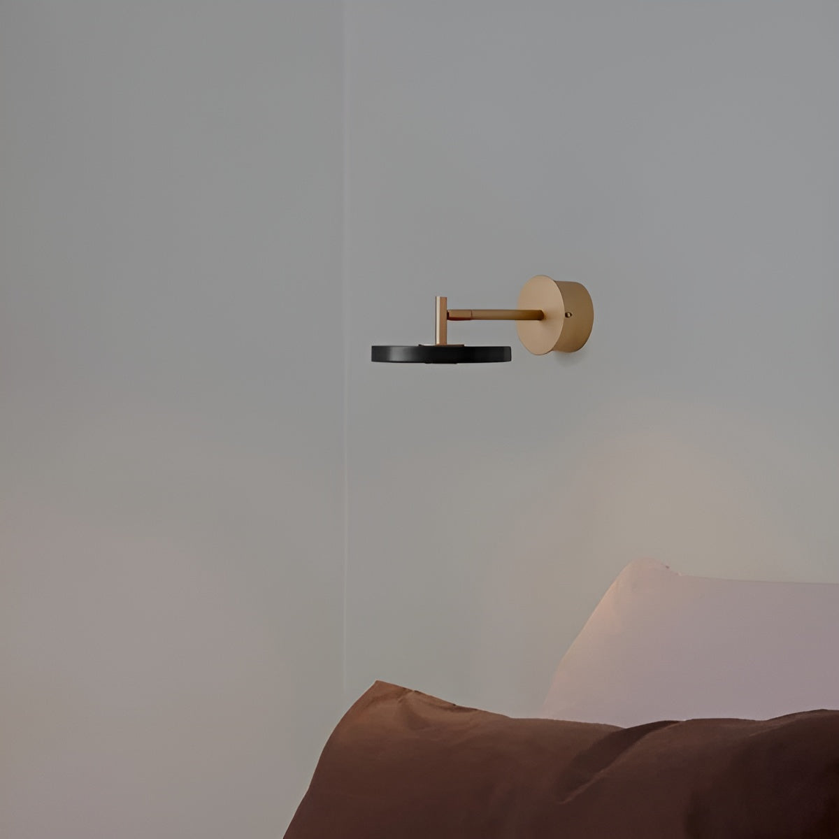 Asteria Wall wall lamp black